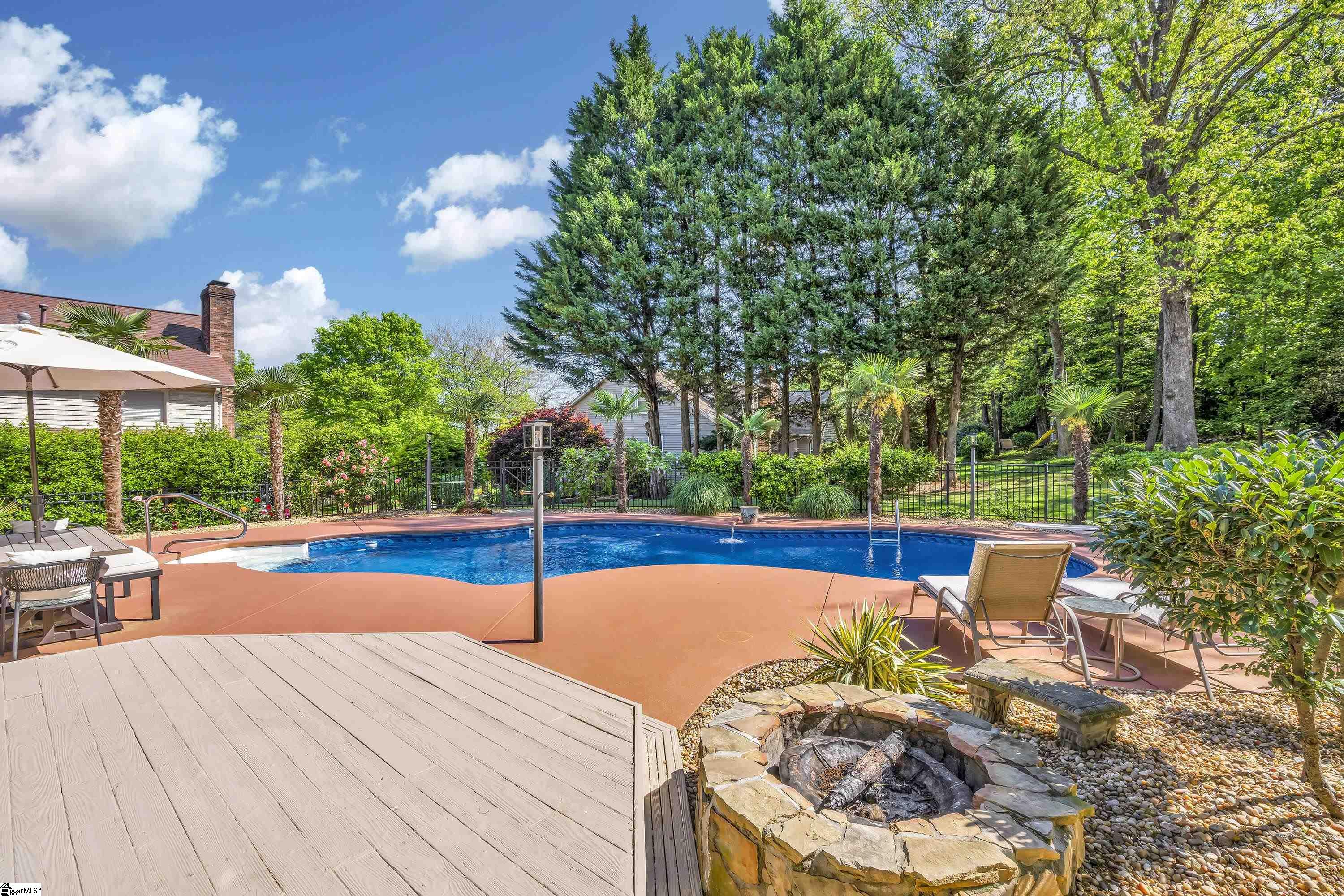 3 Spyglass Court