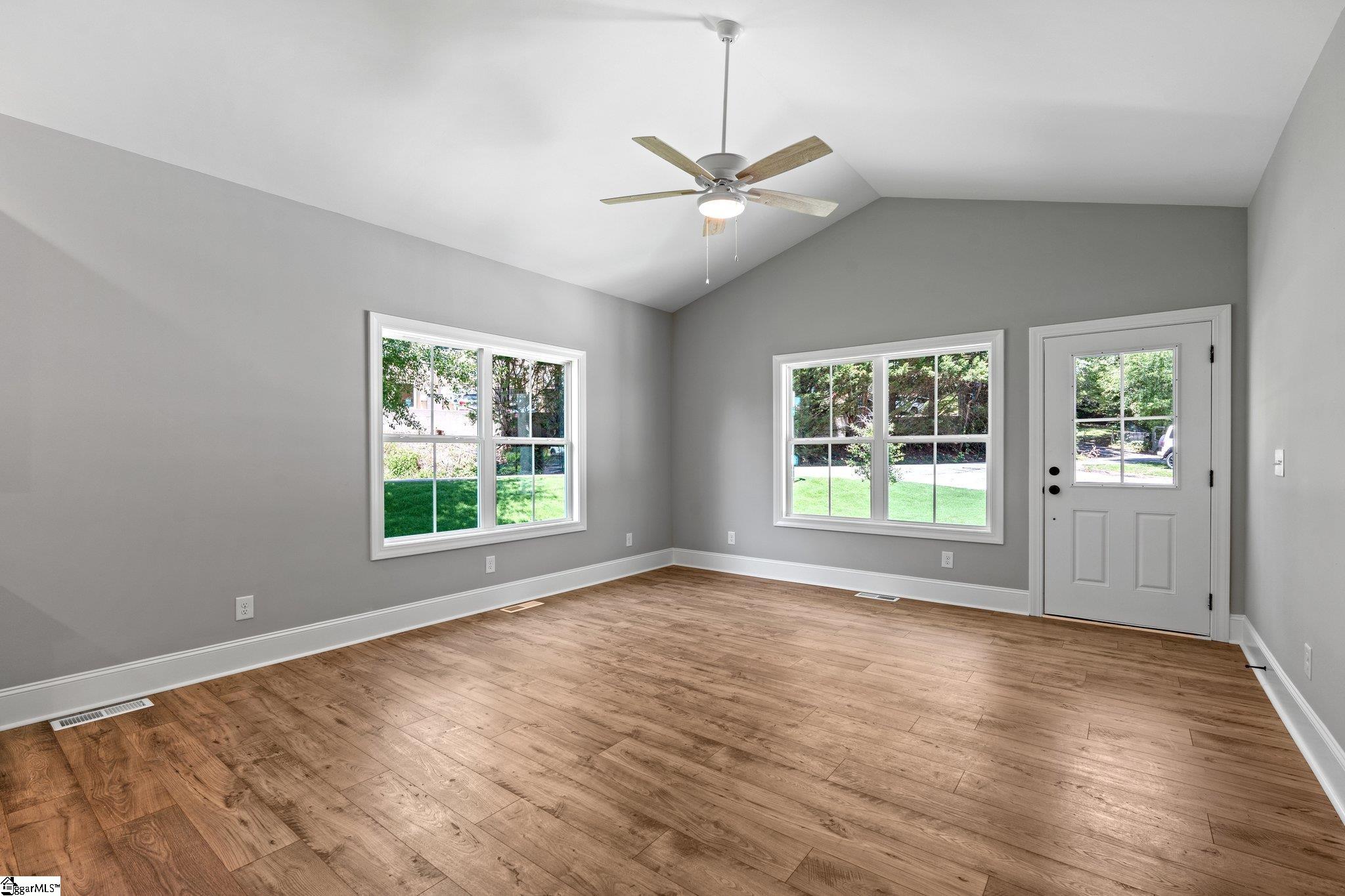 14 Boyce Springs Avenue