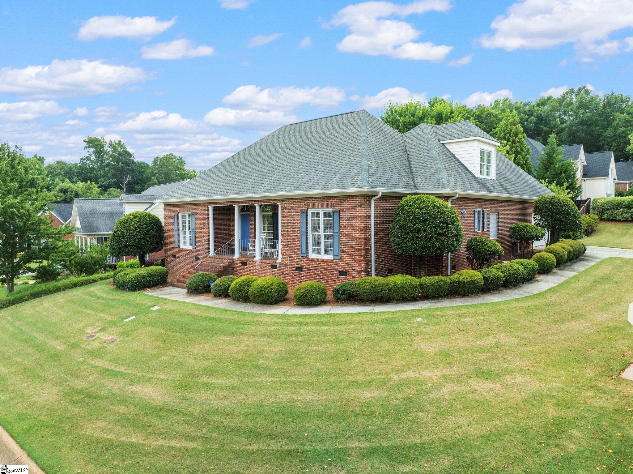 3 Glens Crossing Court