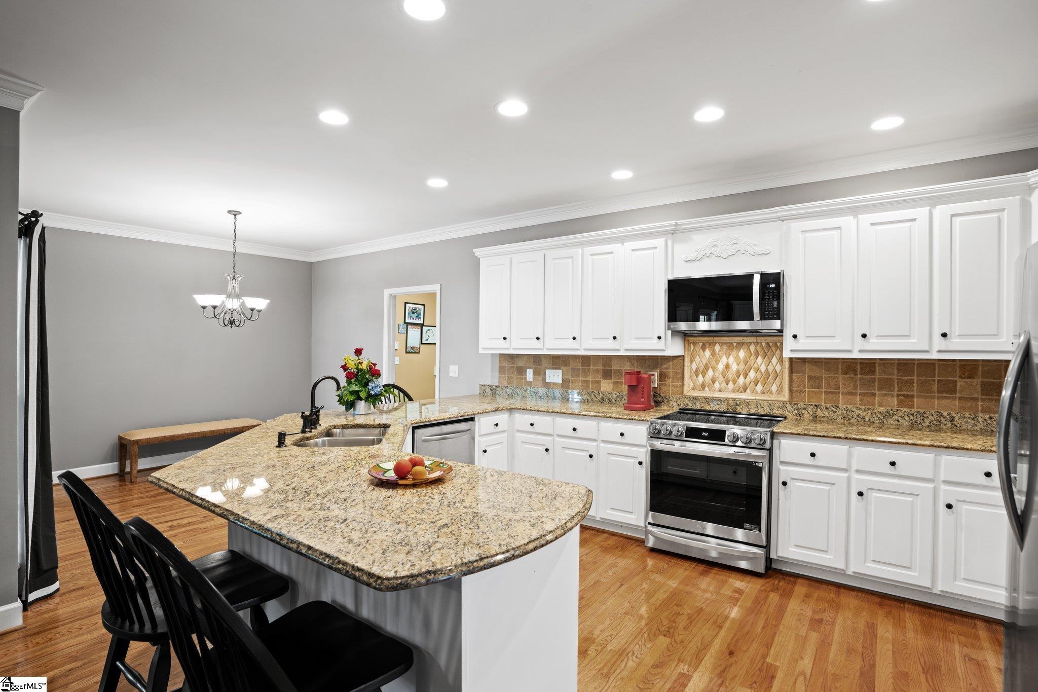 3 Glens Crossing Court