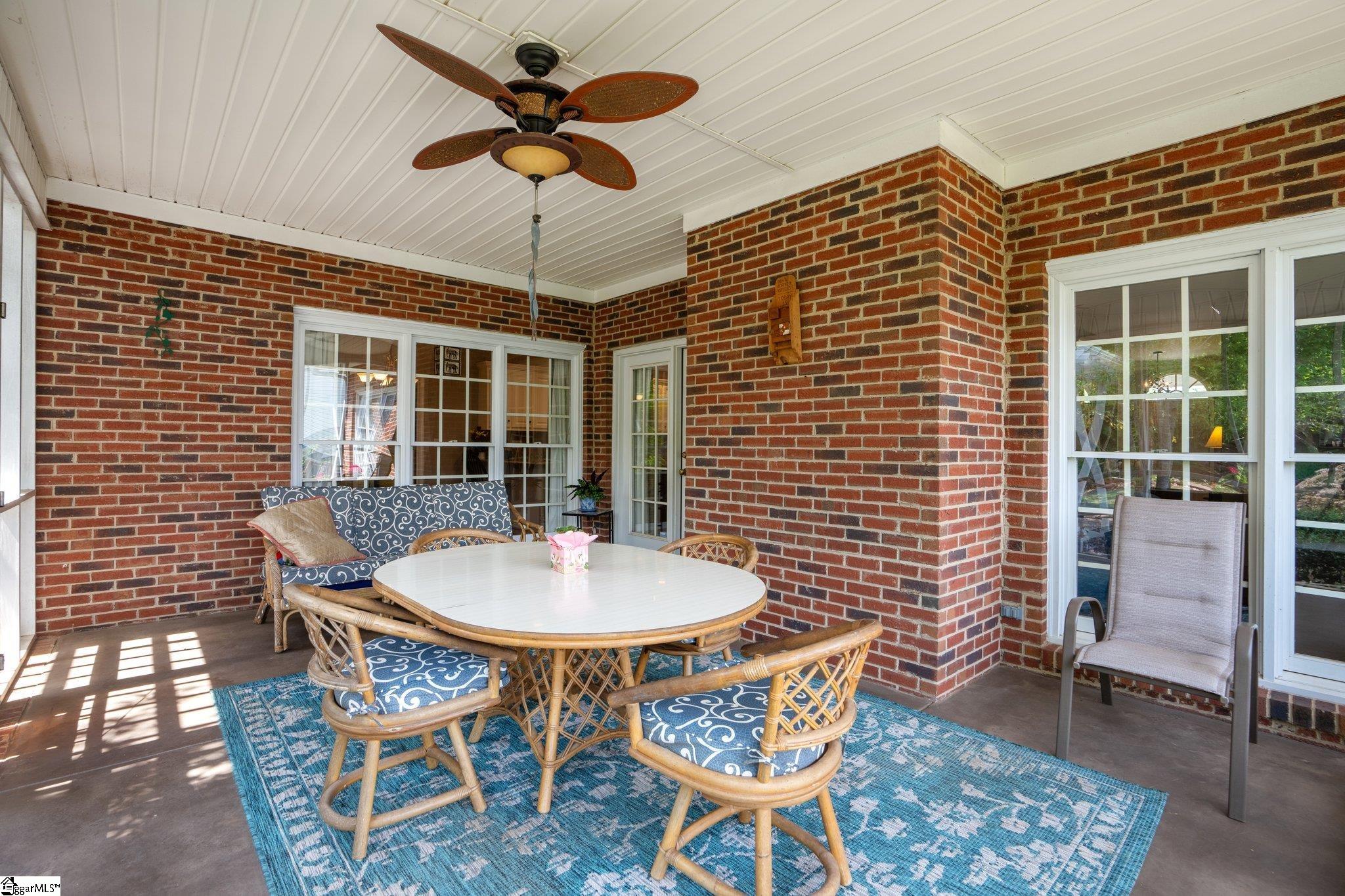 3 Glens Crossing Court