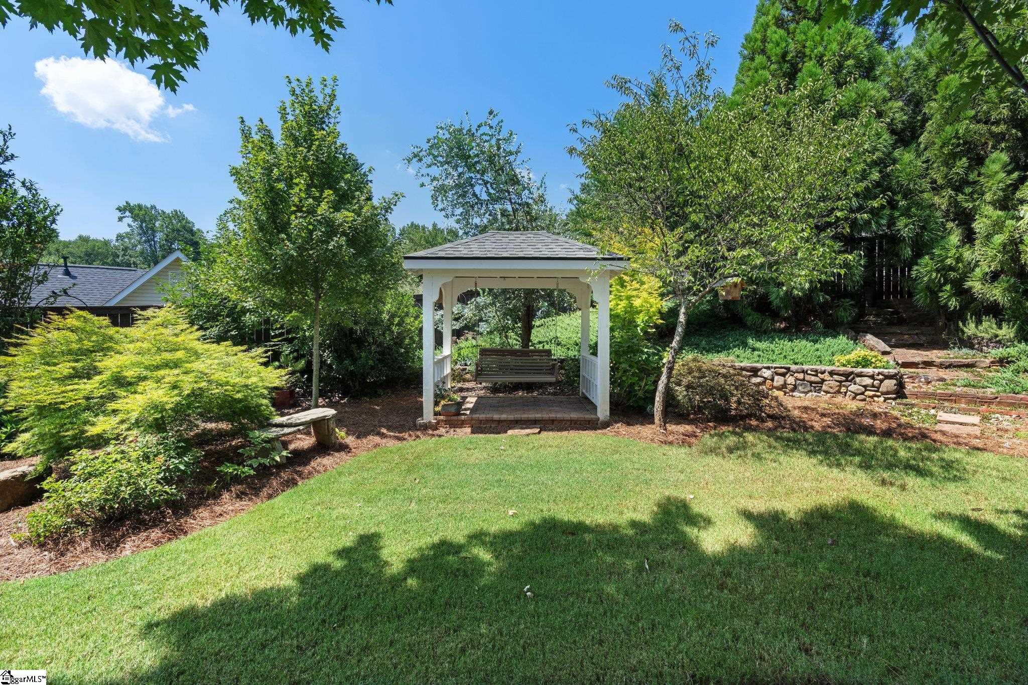 3 Glens Crossing Court