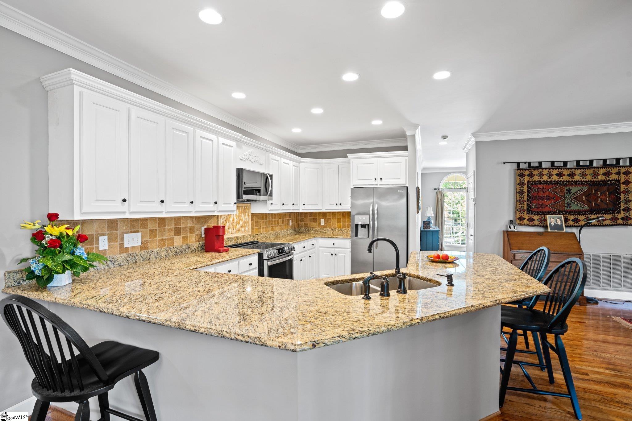 3 Glens Crossing Court