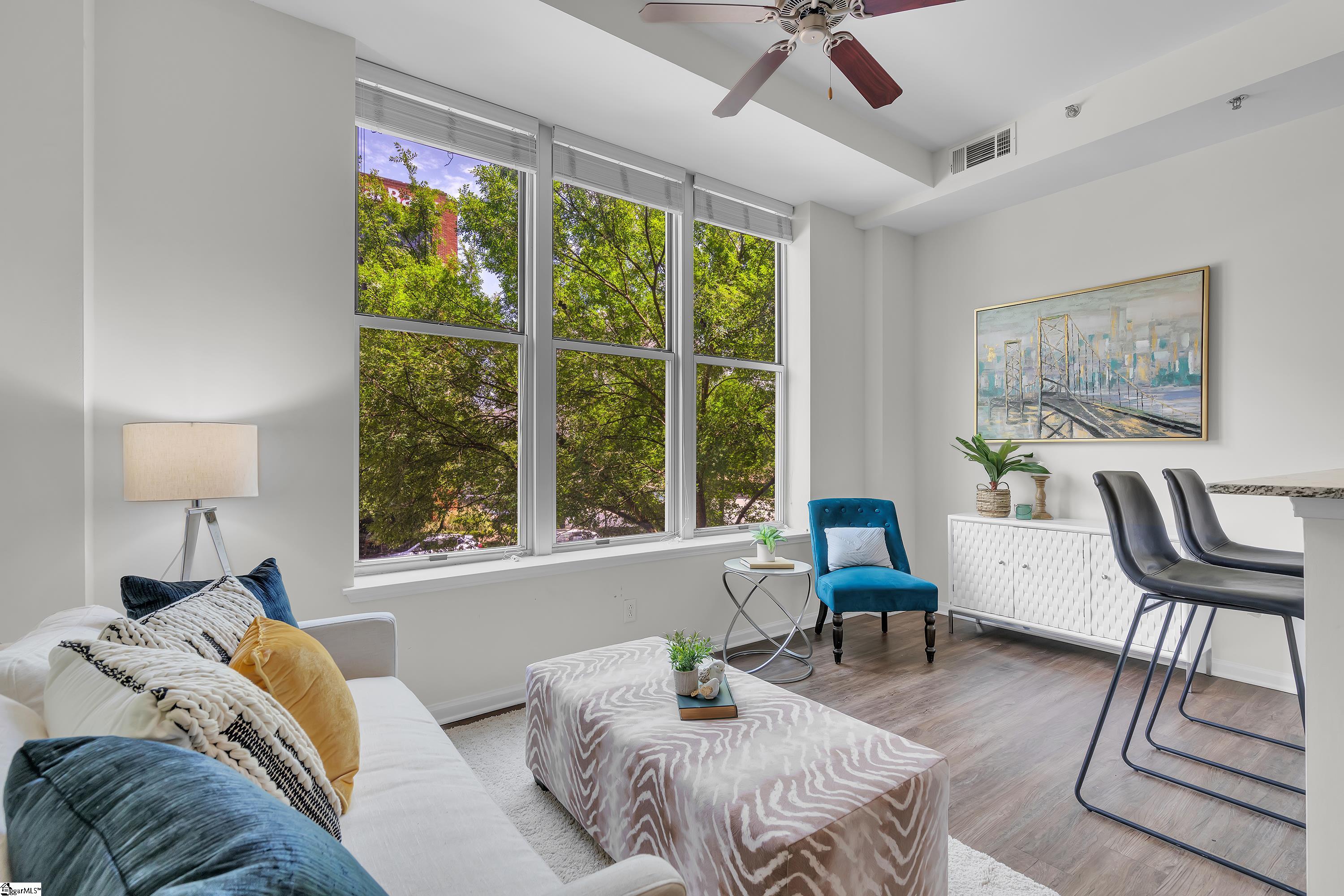 100 E Washington Street Unit 25