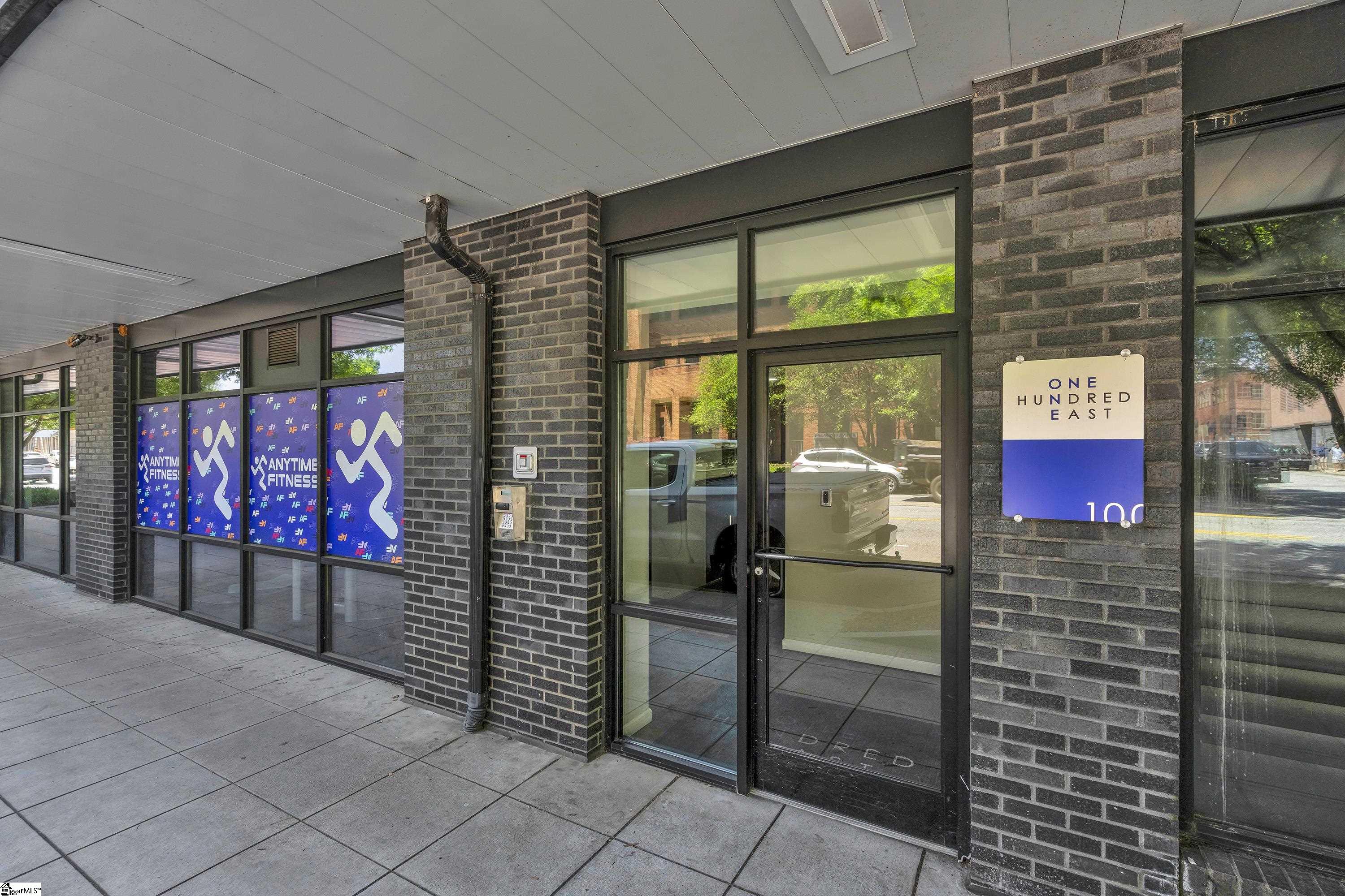 100 E Washington Street Unit 25