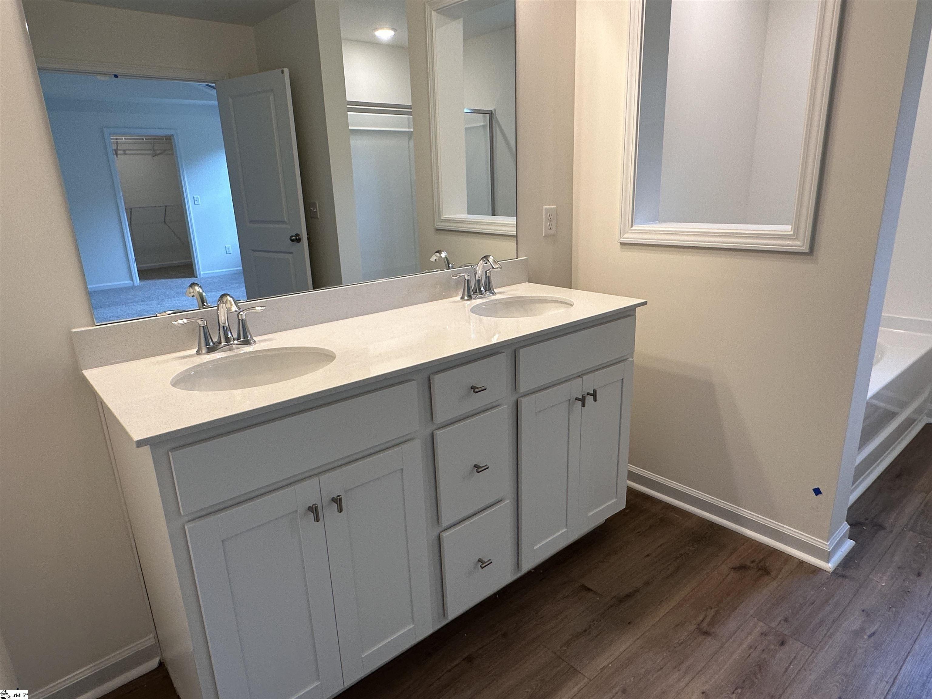 1102 Silverbend Trail