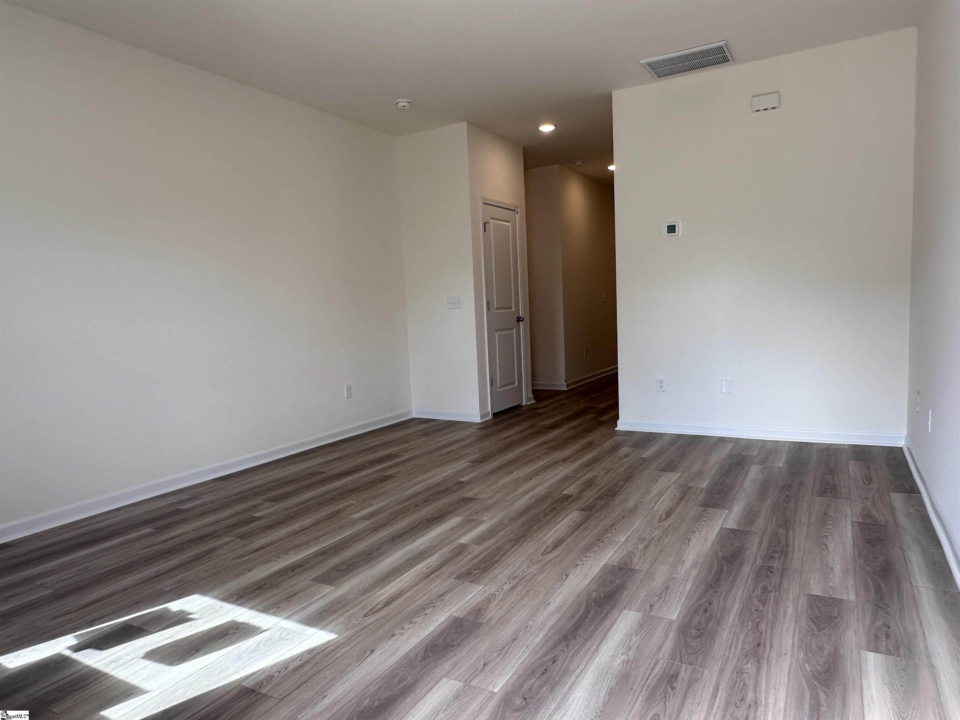 1098 Silverbend Trail