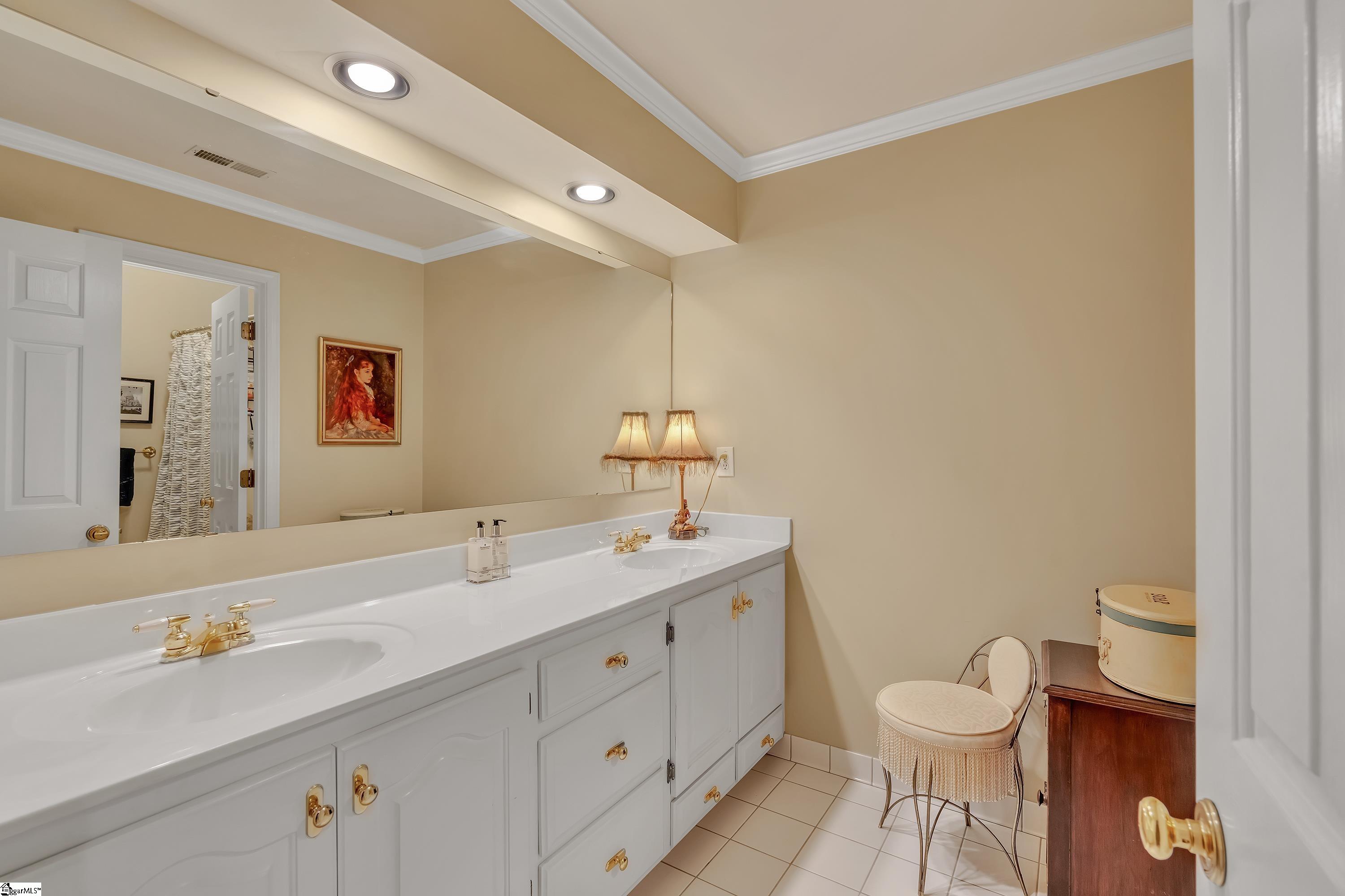 332 English Oak Road