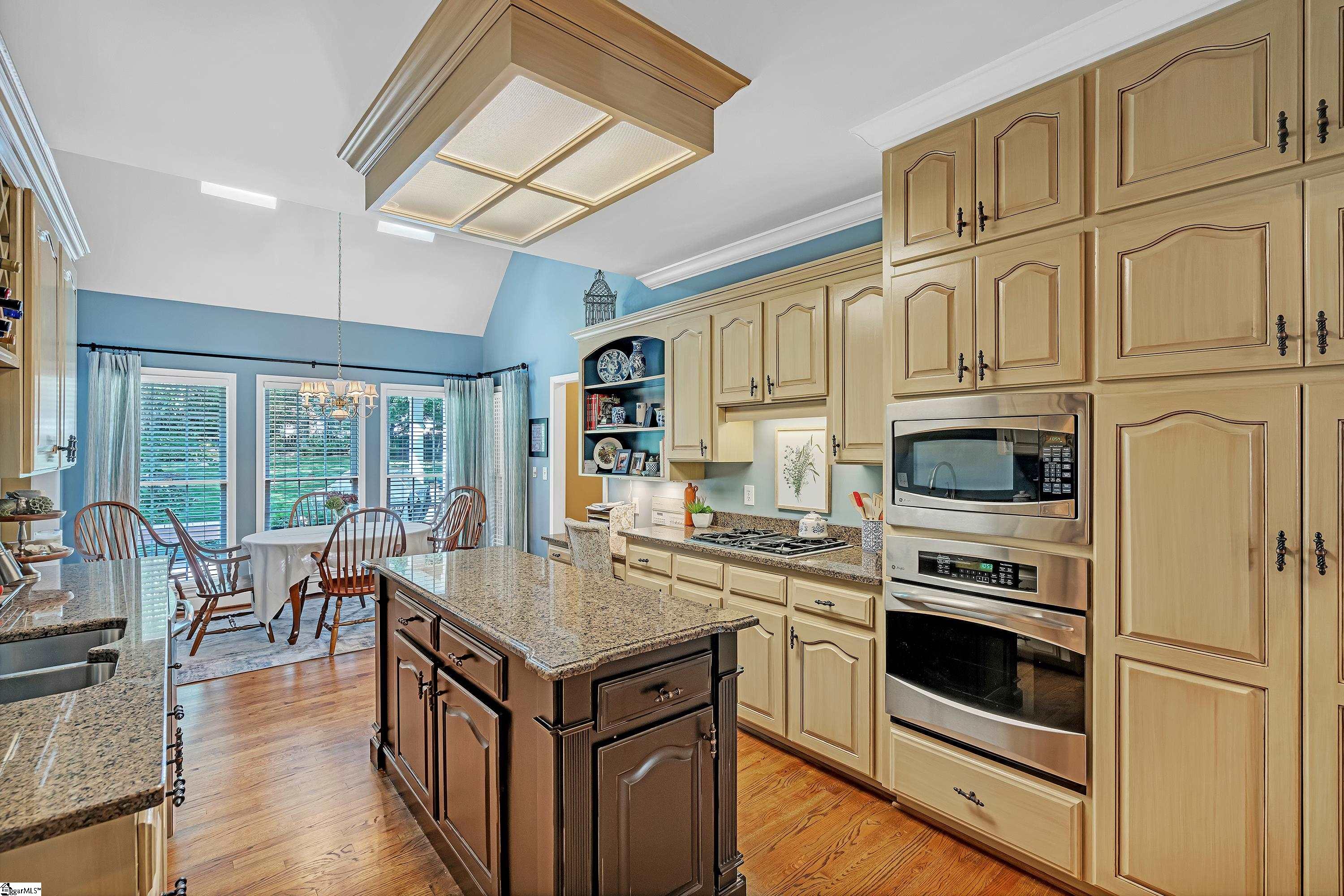 332 English Oak Road