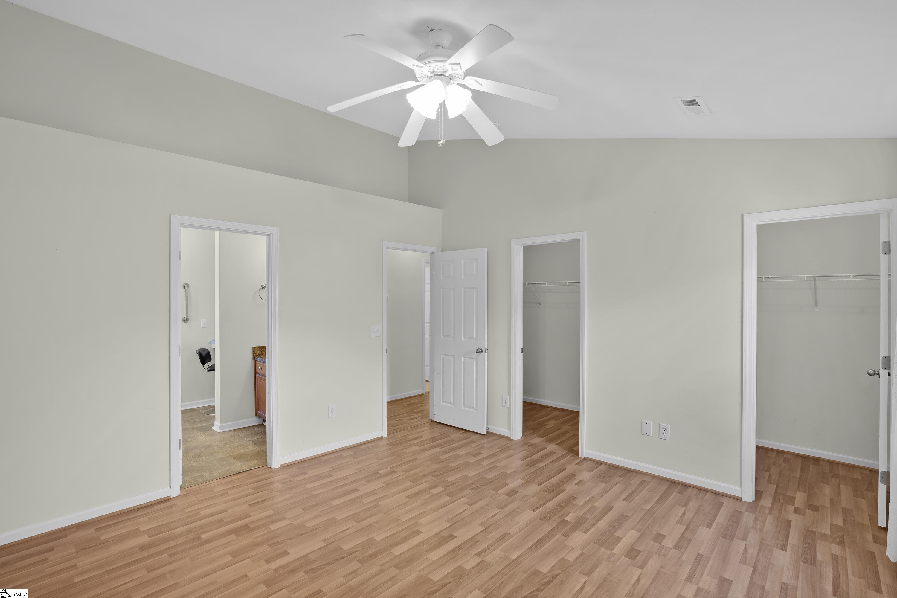 102 Sturgeon Bay Drive