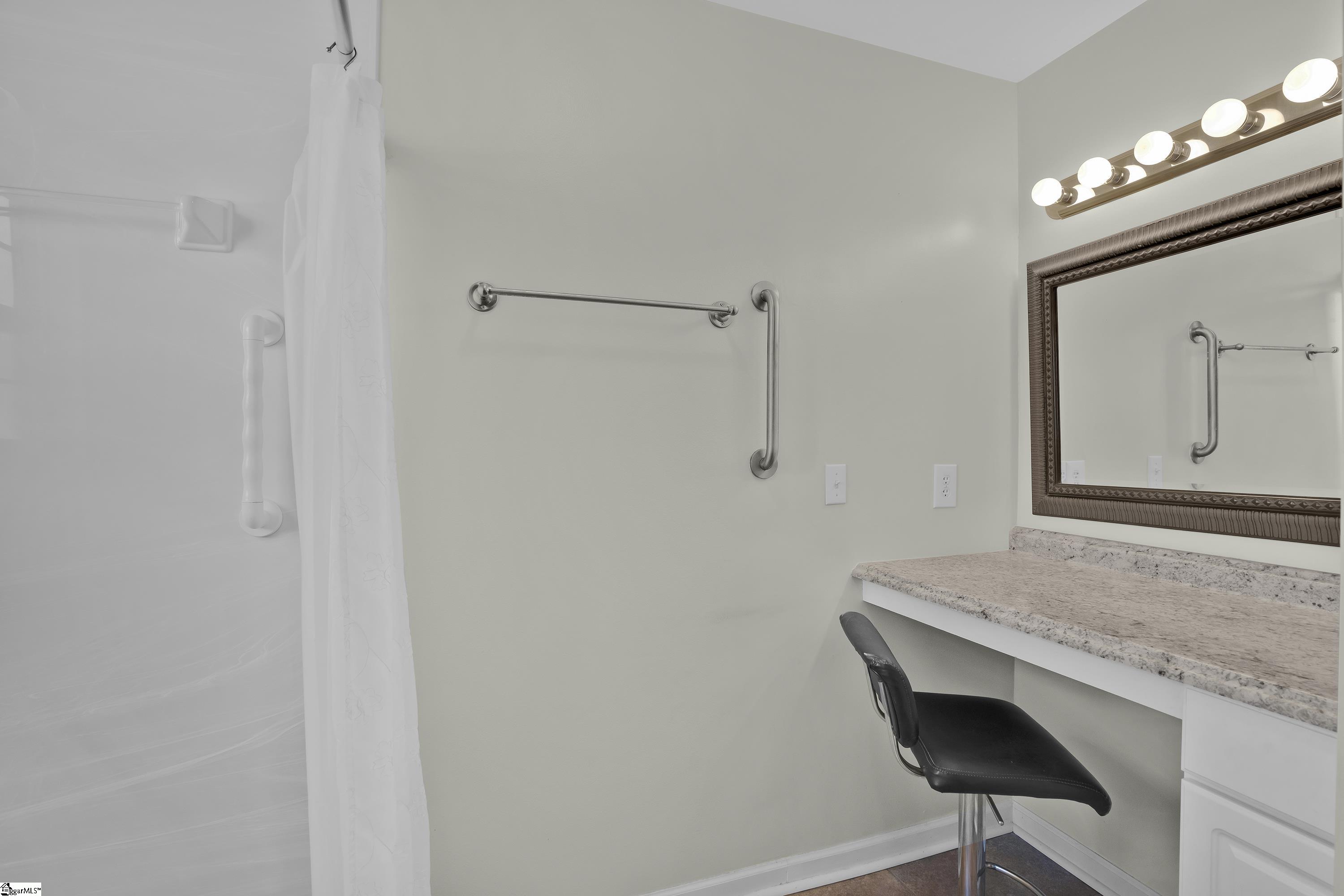 102 Sturgeon Bay Drive