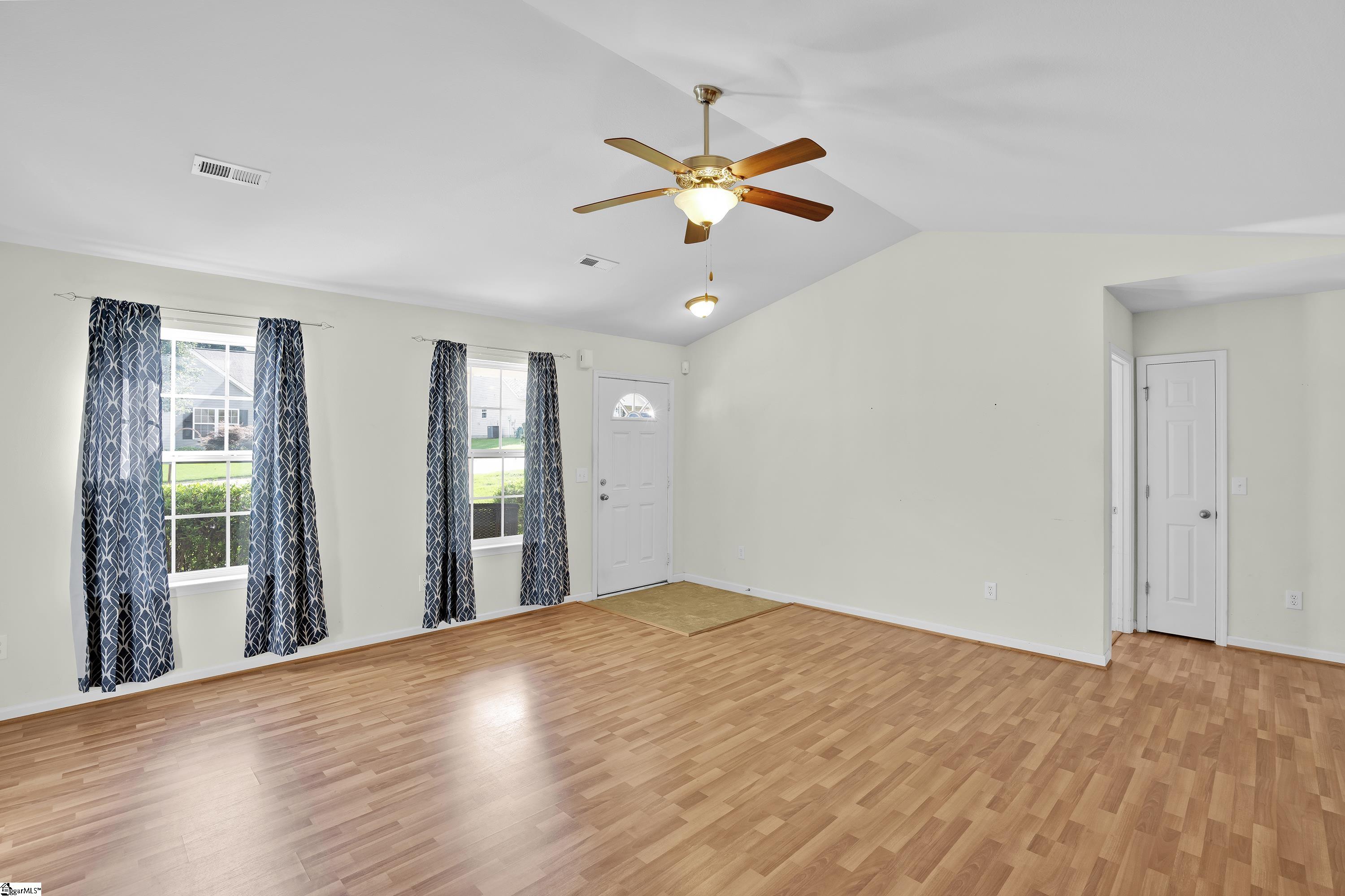 102 Sturgeon Bay Drive