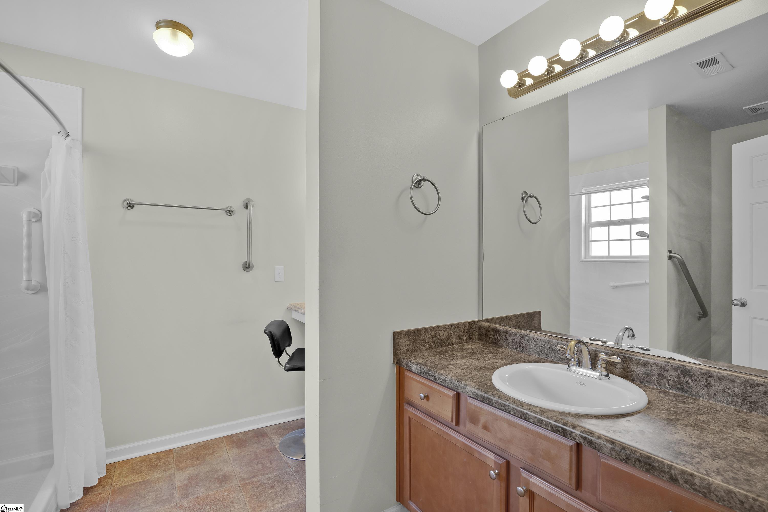 102 Sturgeon Bay Drive