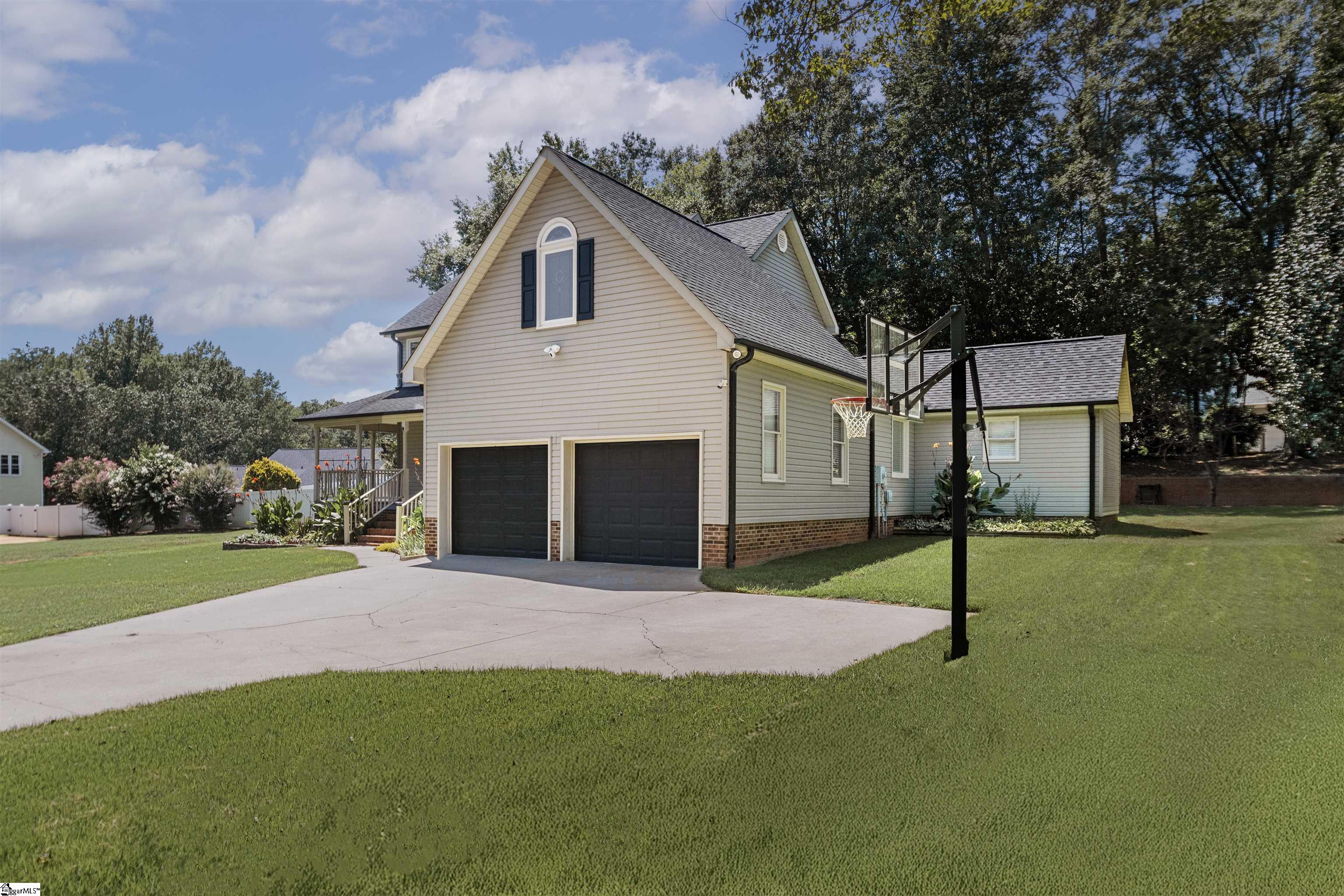 104 Hidden Creek Drive