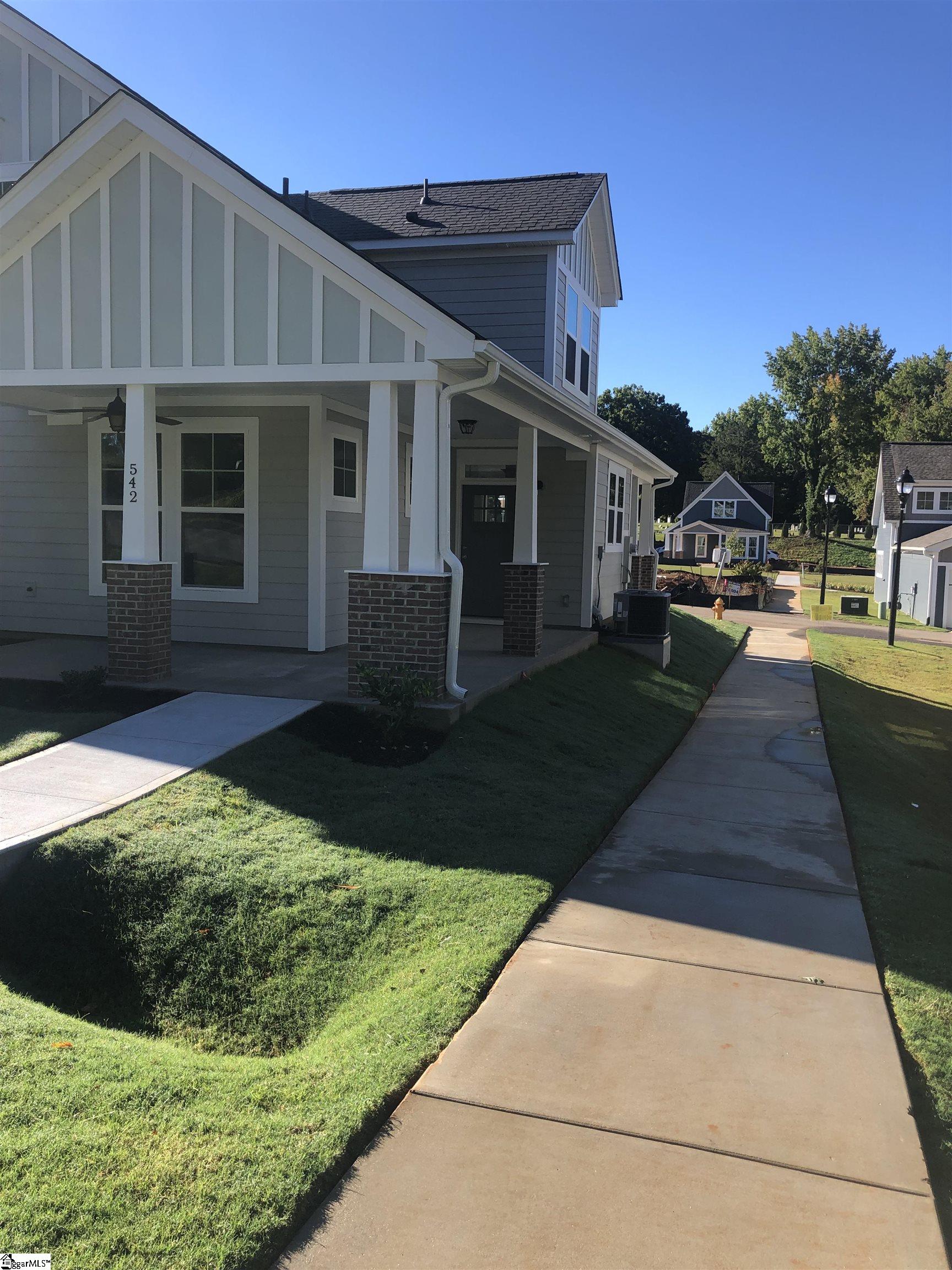 542 Twin Lake Drive