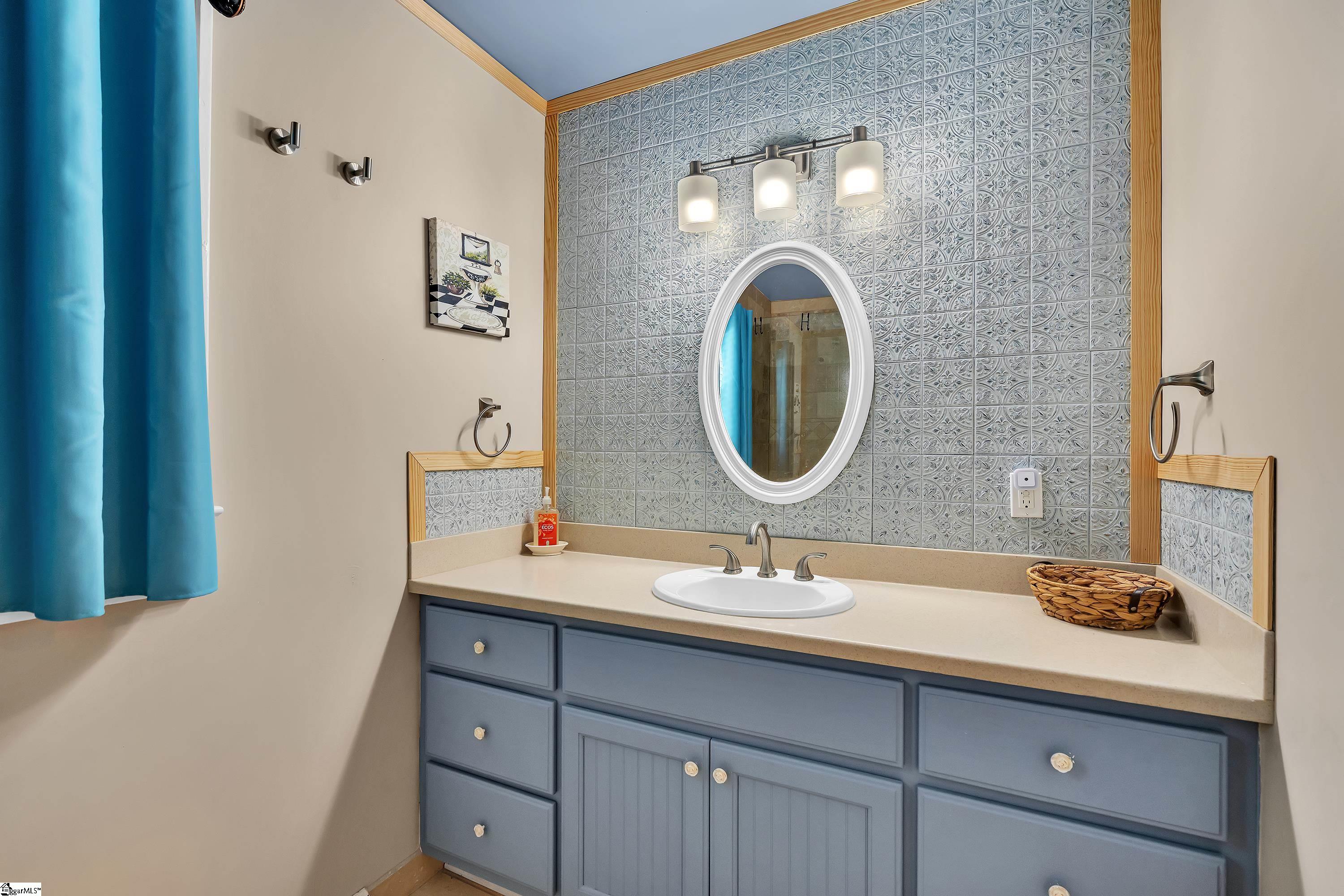 114 Glassy Mountain Street