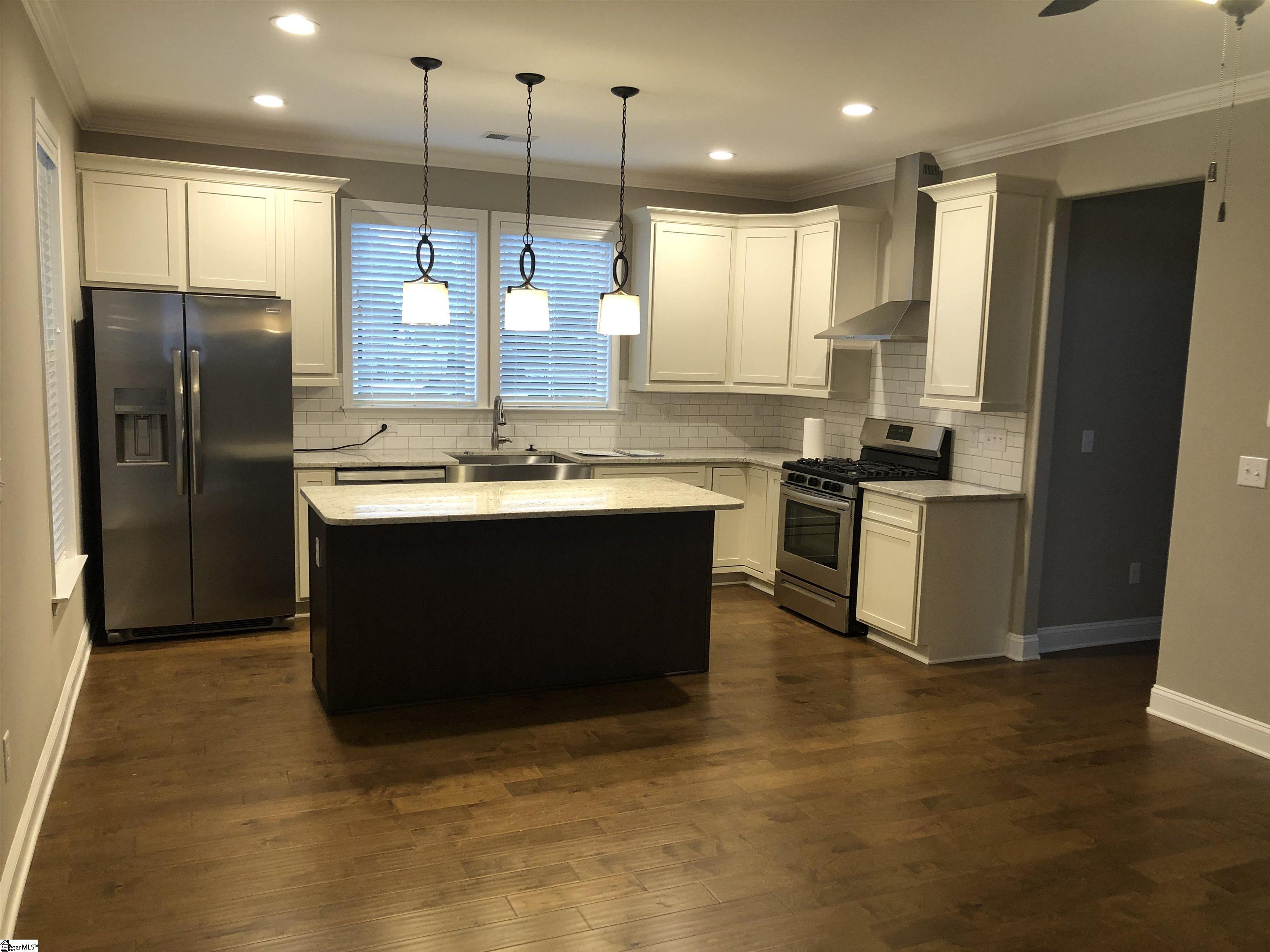 12 Cottage Knoll Circle