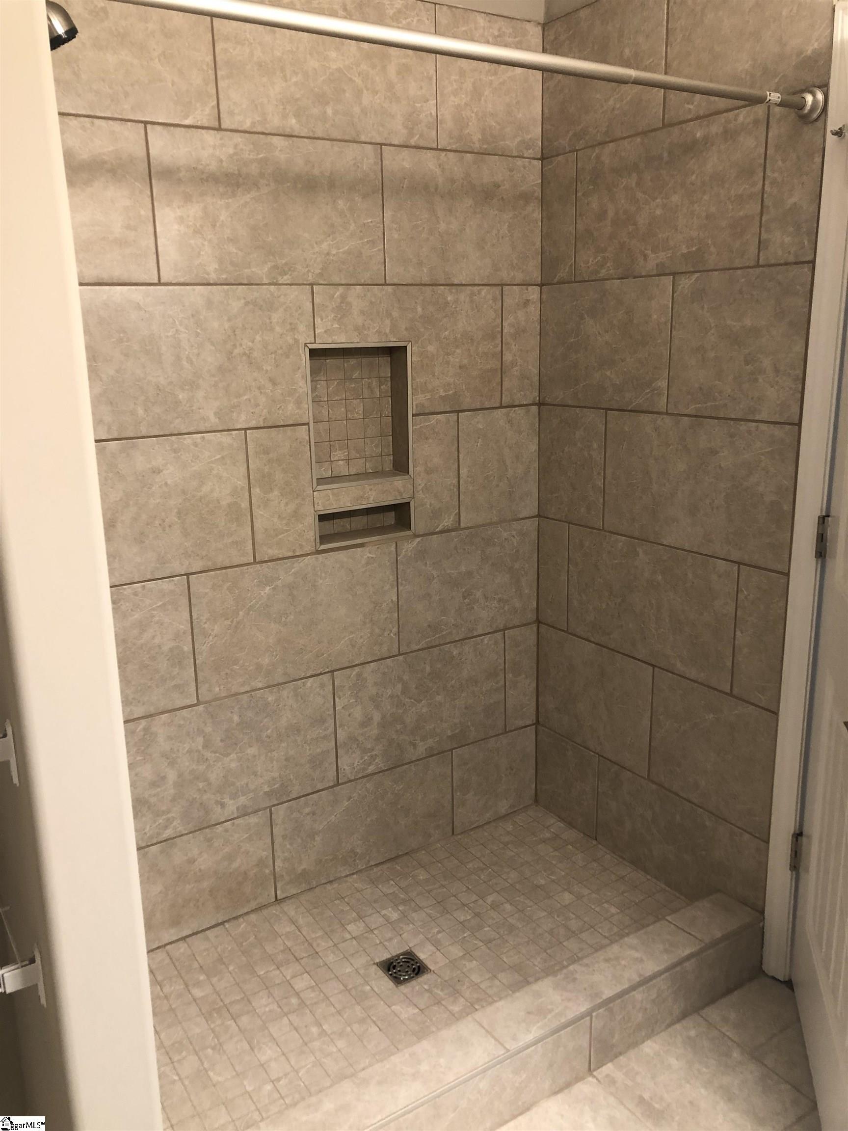 12 Cottage Knoll Circle