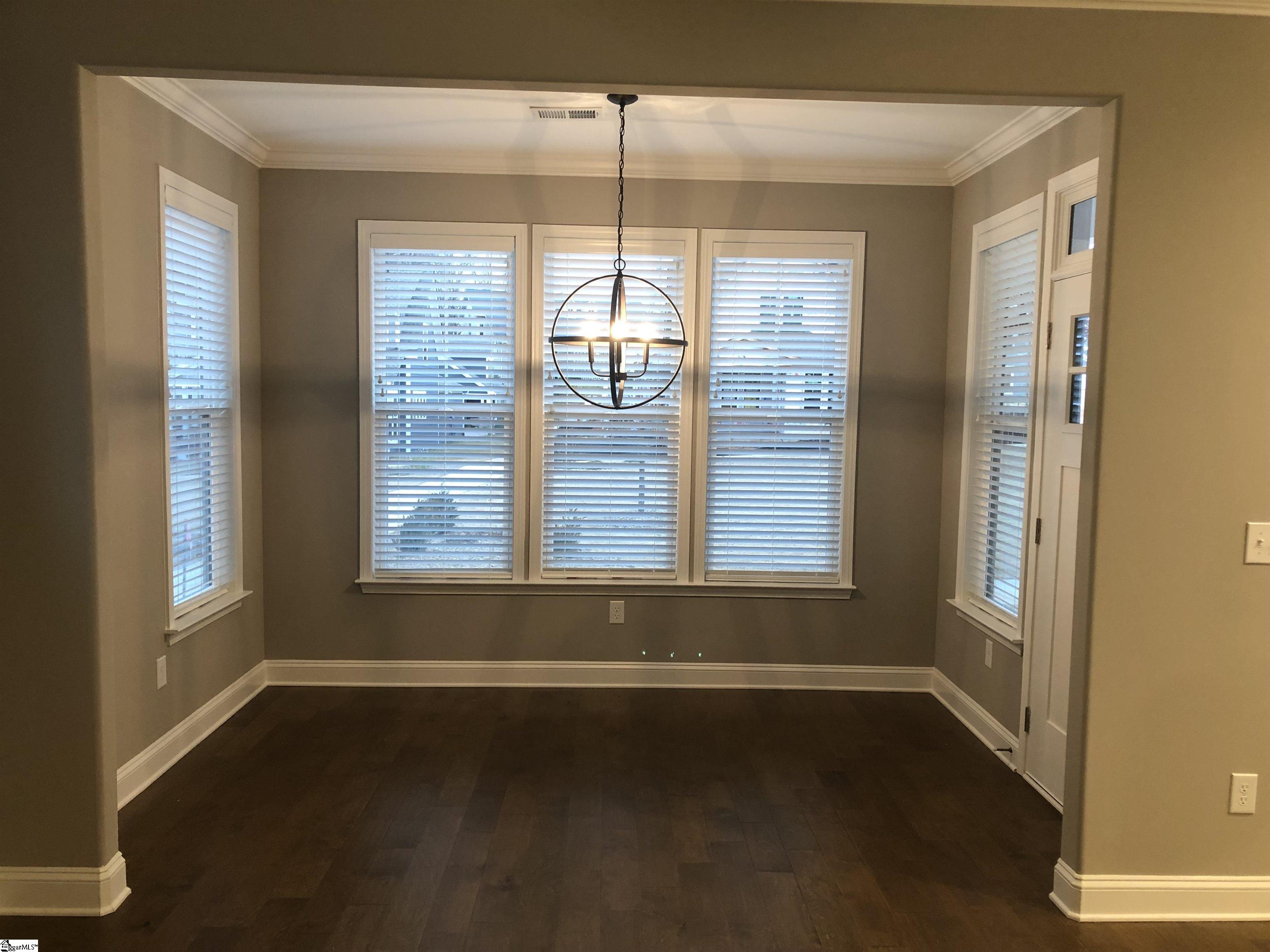 12 Cottage Knoll Circle