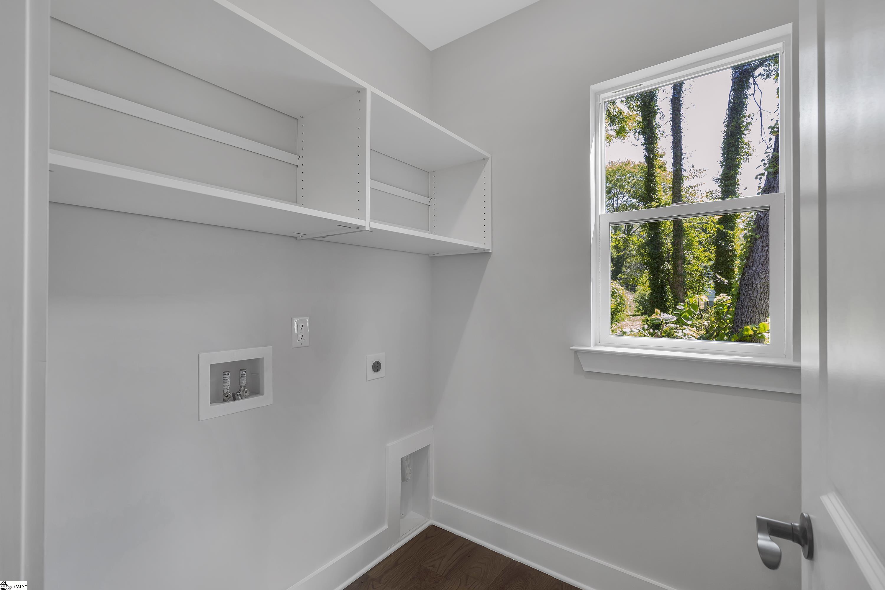 12 Round Knob Street