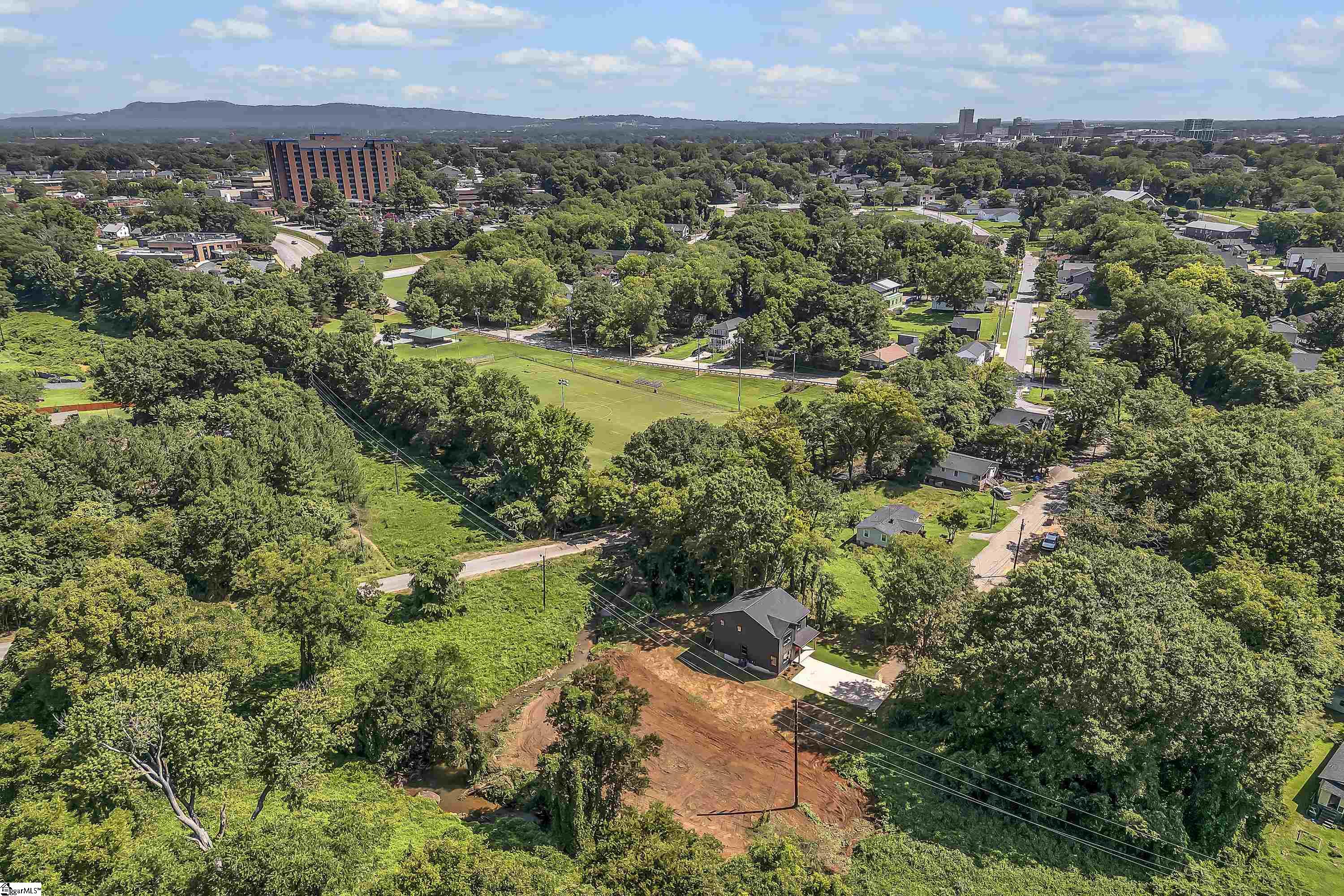 12 Round Knob Street