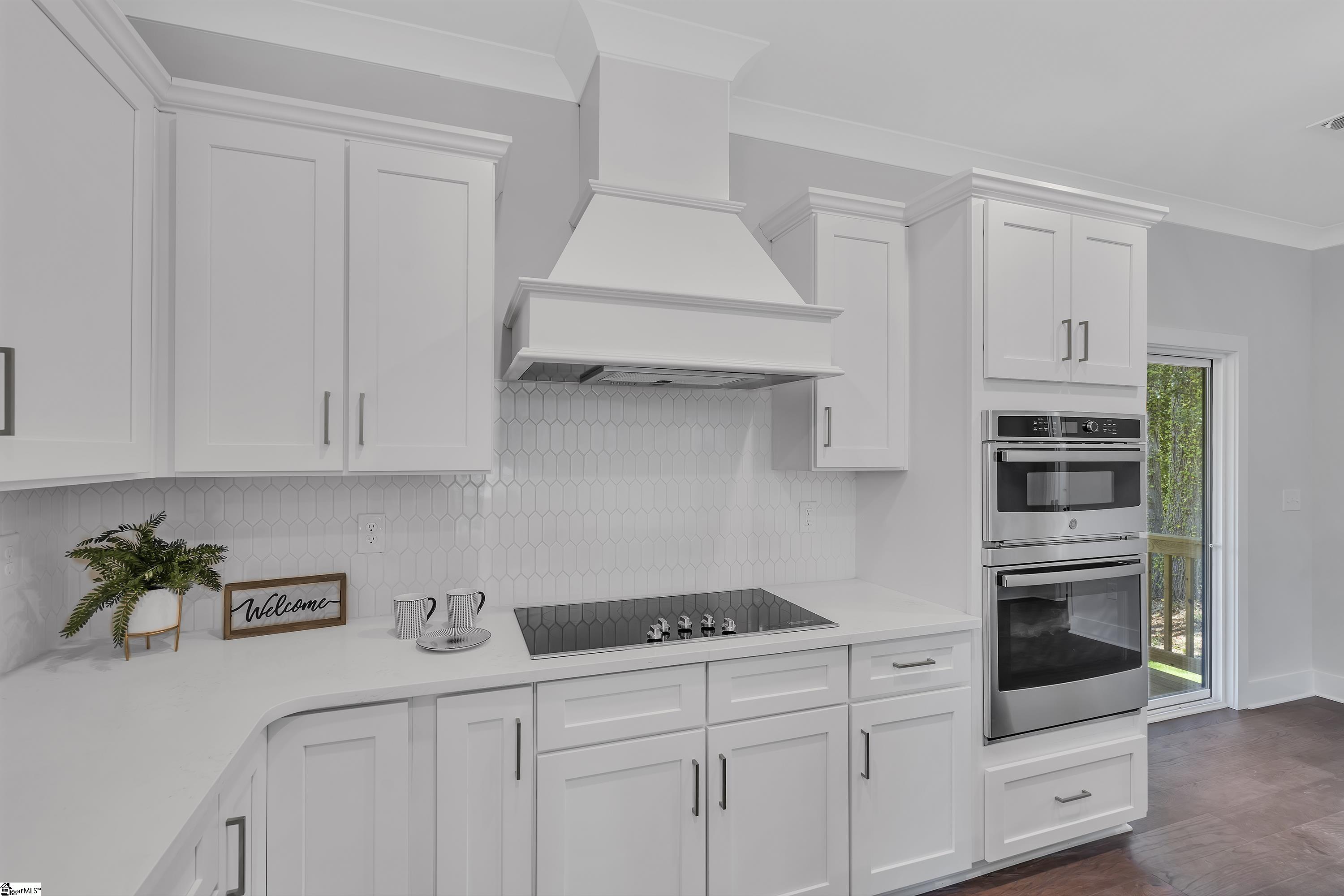 12 Round Knob Street