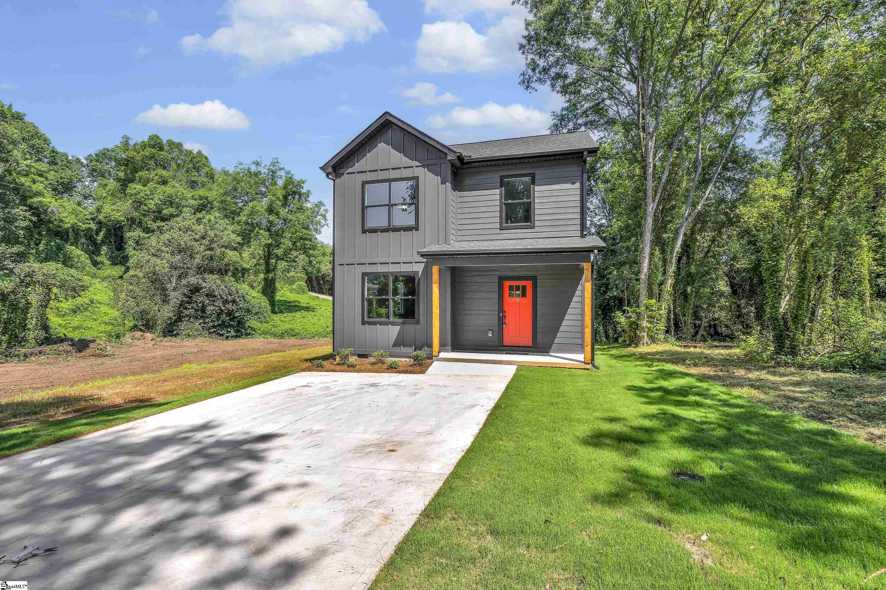 12 Round Knob Street