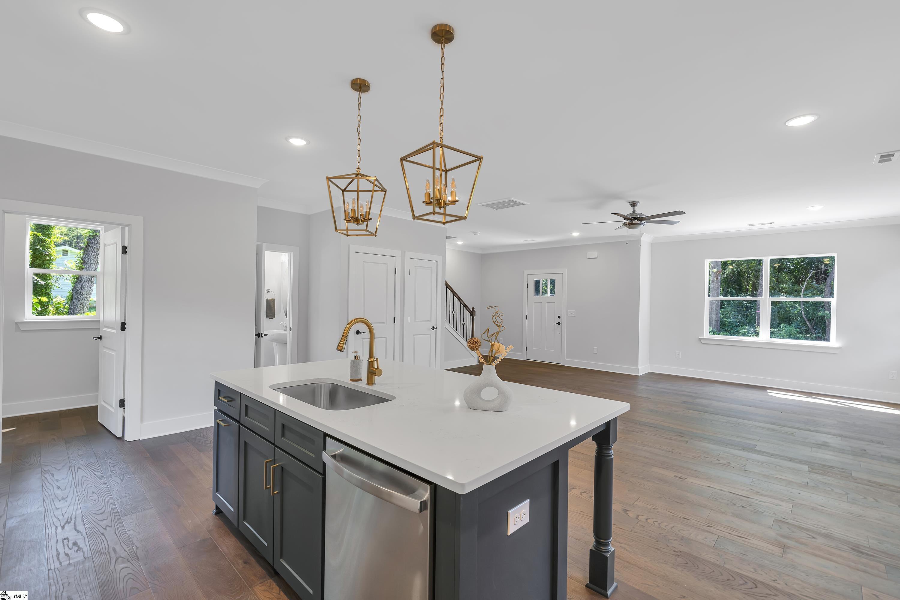 12 Round Knob Street