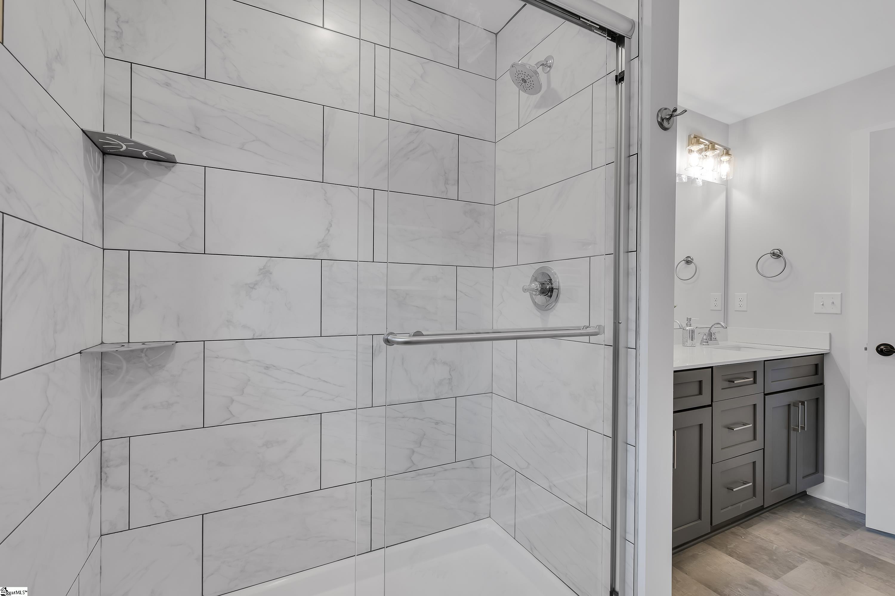 12 Round Knob Street