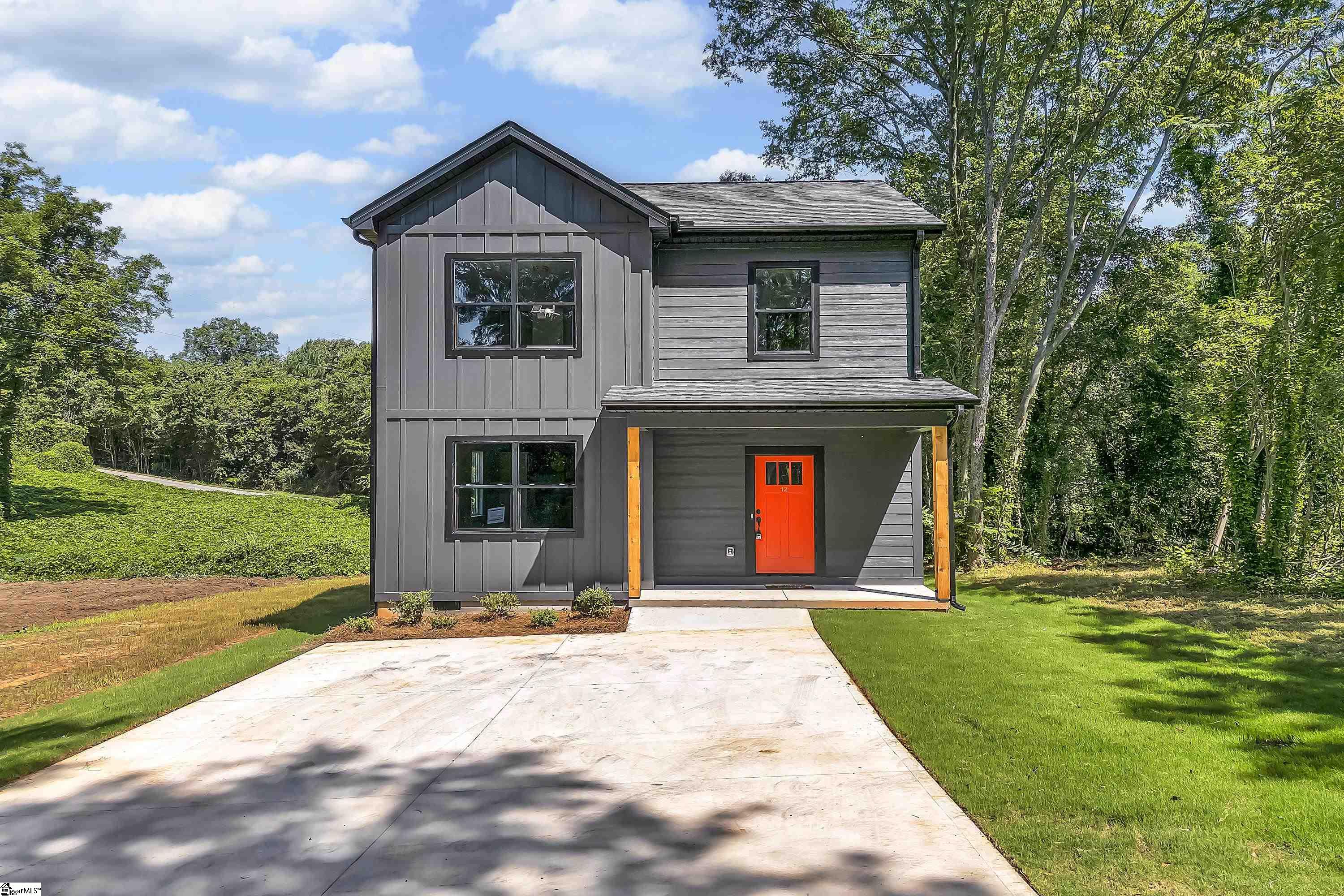 12 Round Knob Street