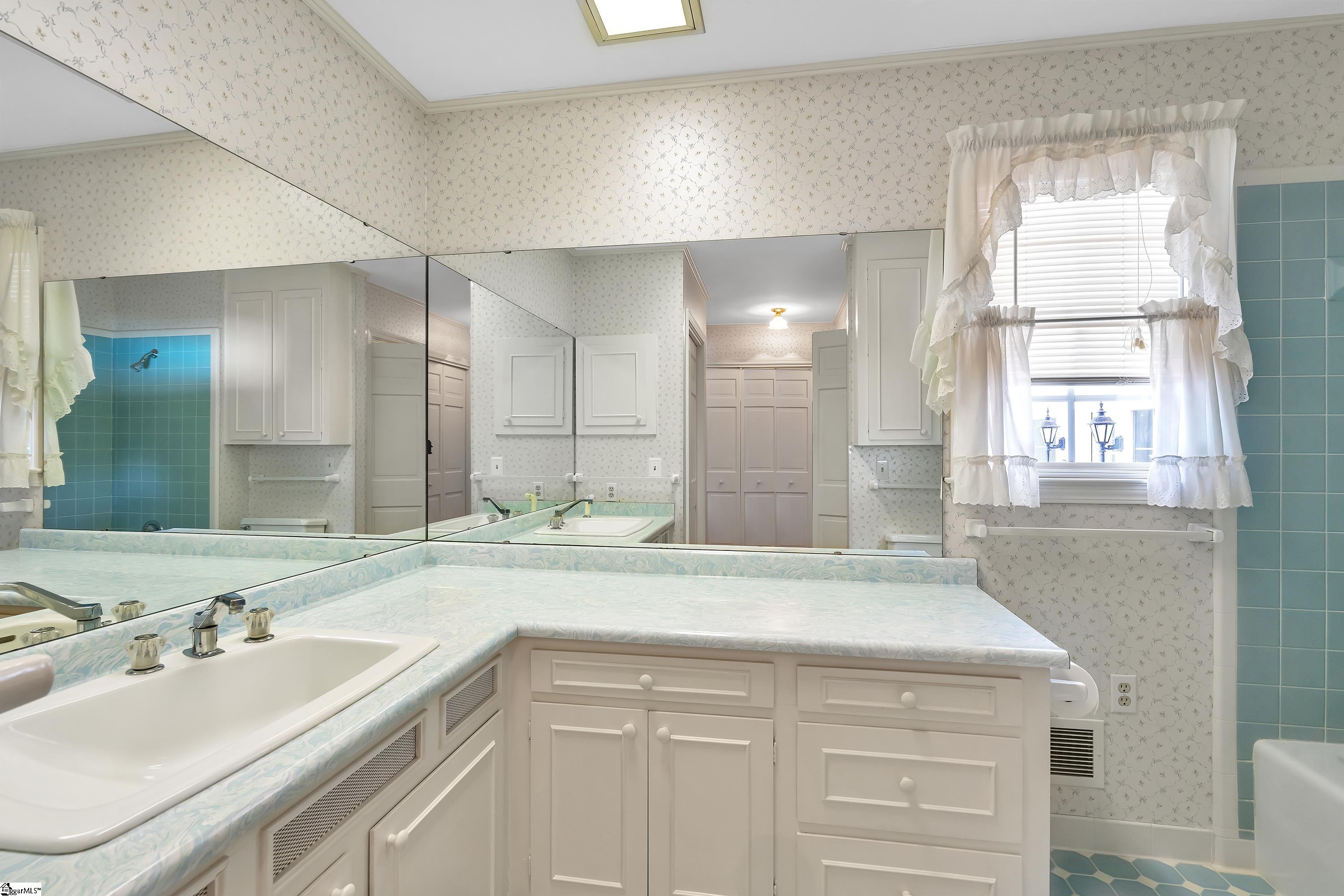 109 Mountain View Drive