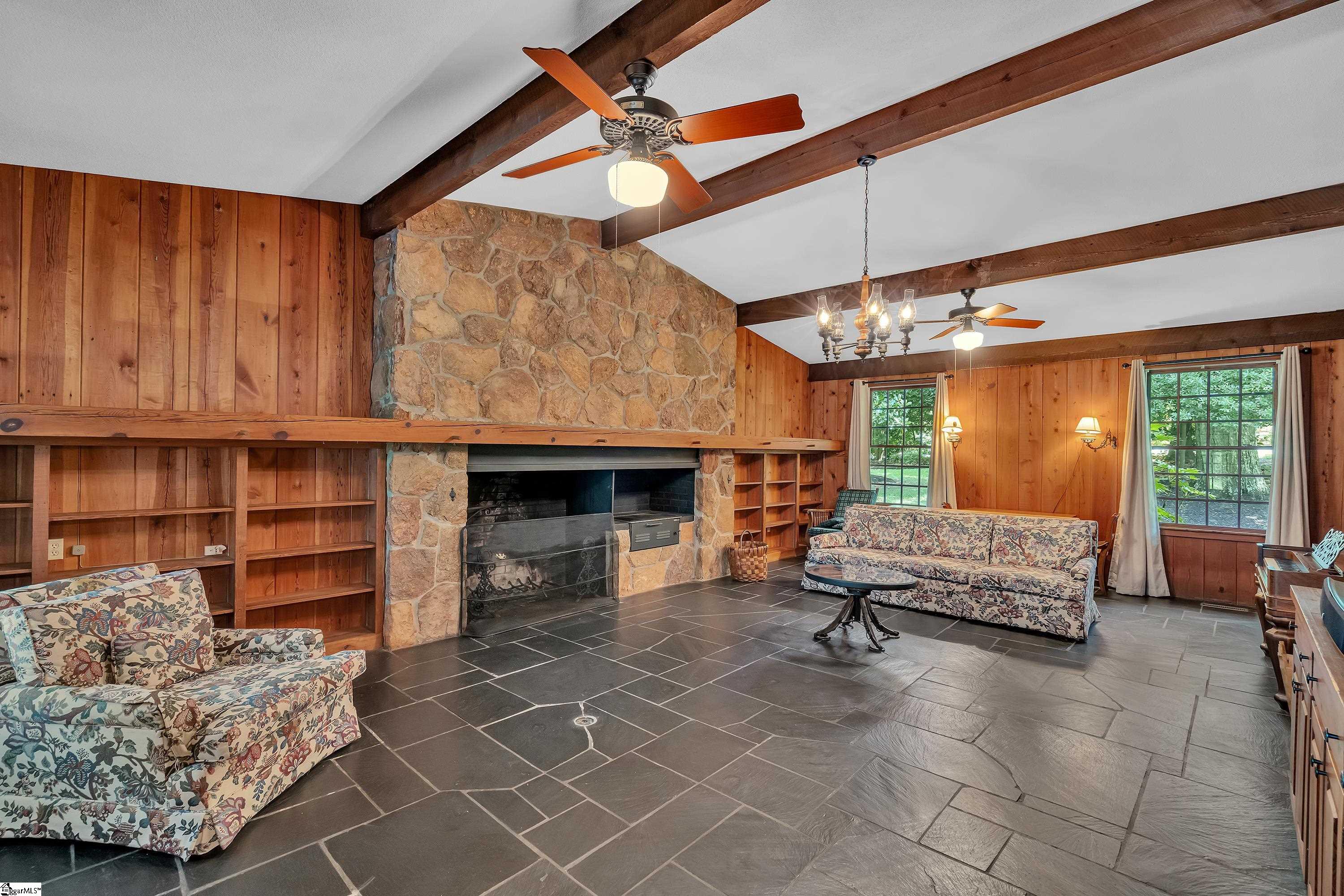 109 Mountain View Drive