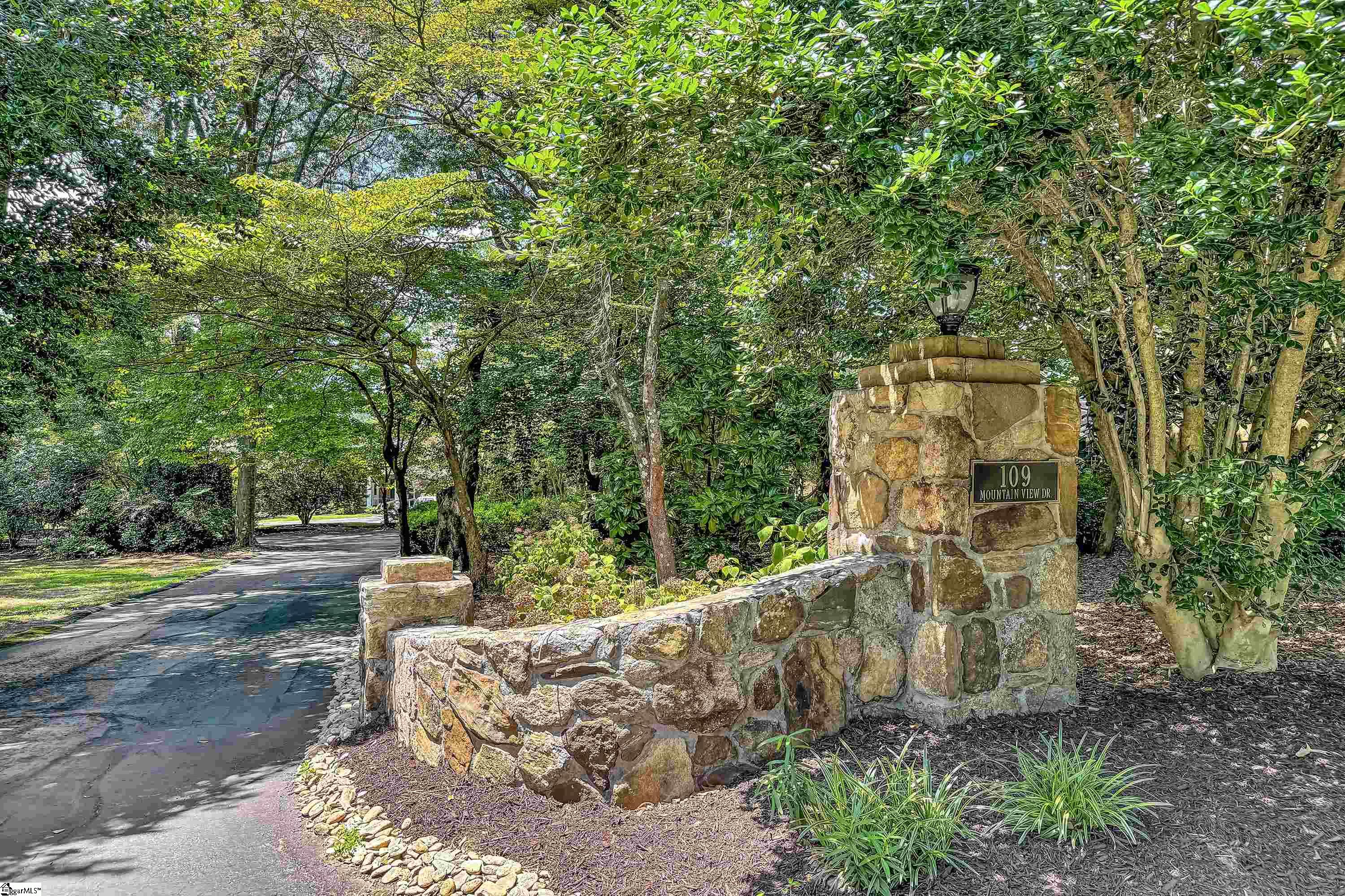 109 Mountain View Drive