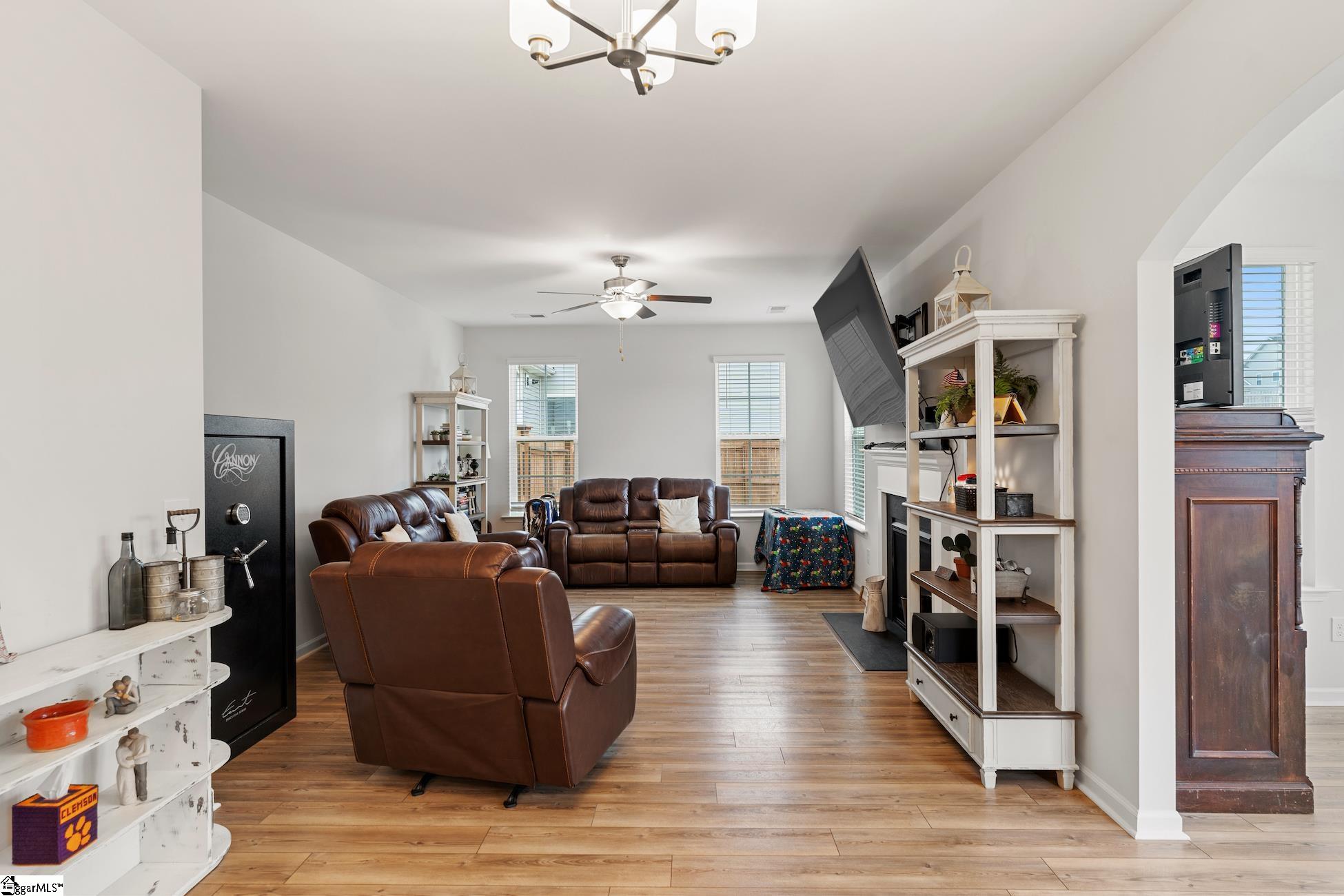 505 S Oak Crest Drive