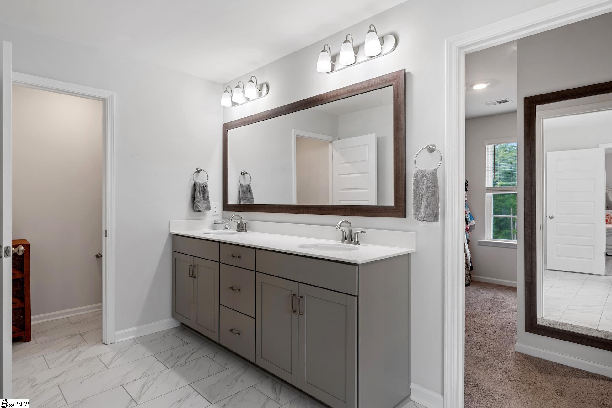 505 S Oak Crest Drive