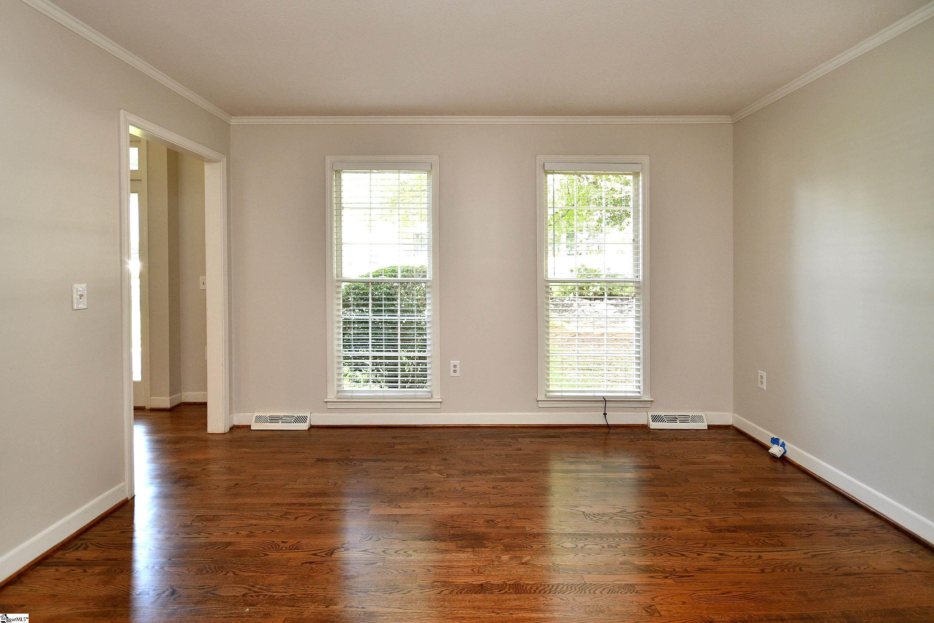 201 S Lady Slipper Lane