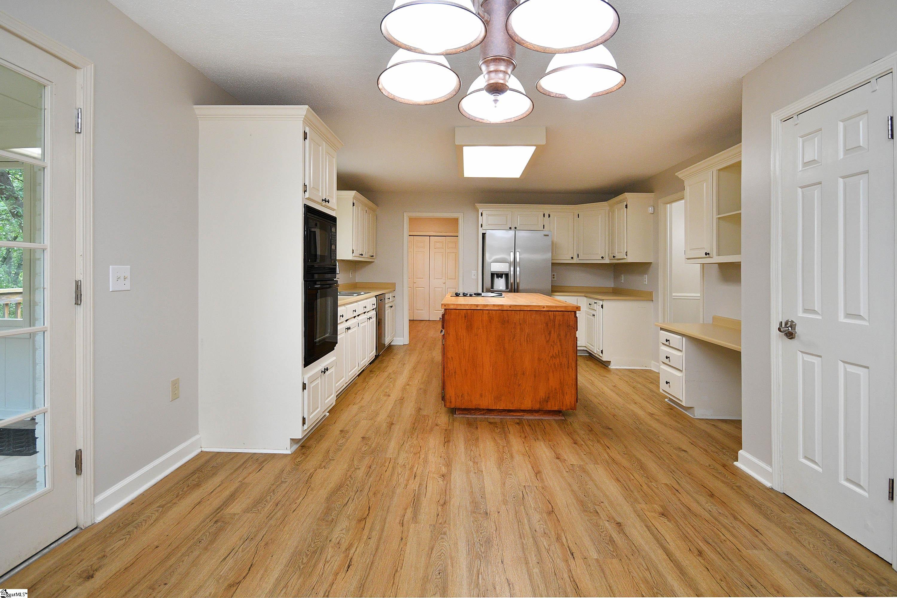 201 S Lady Slipper Lane