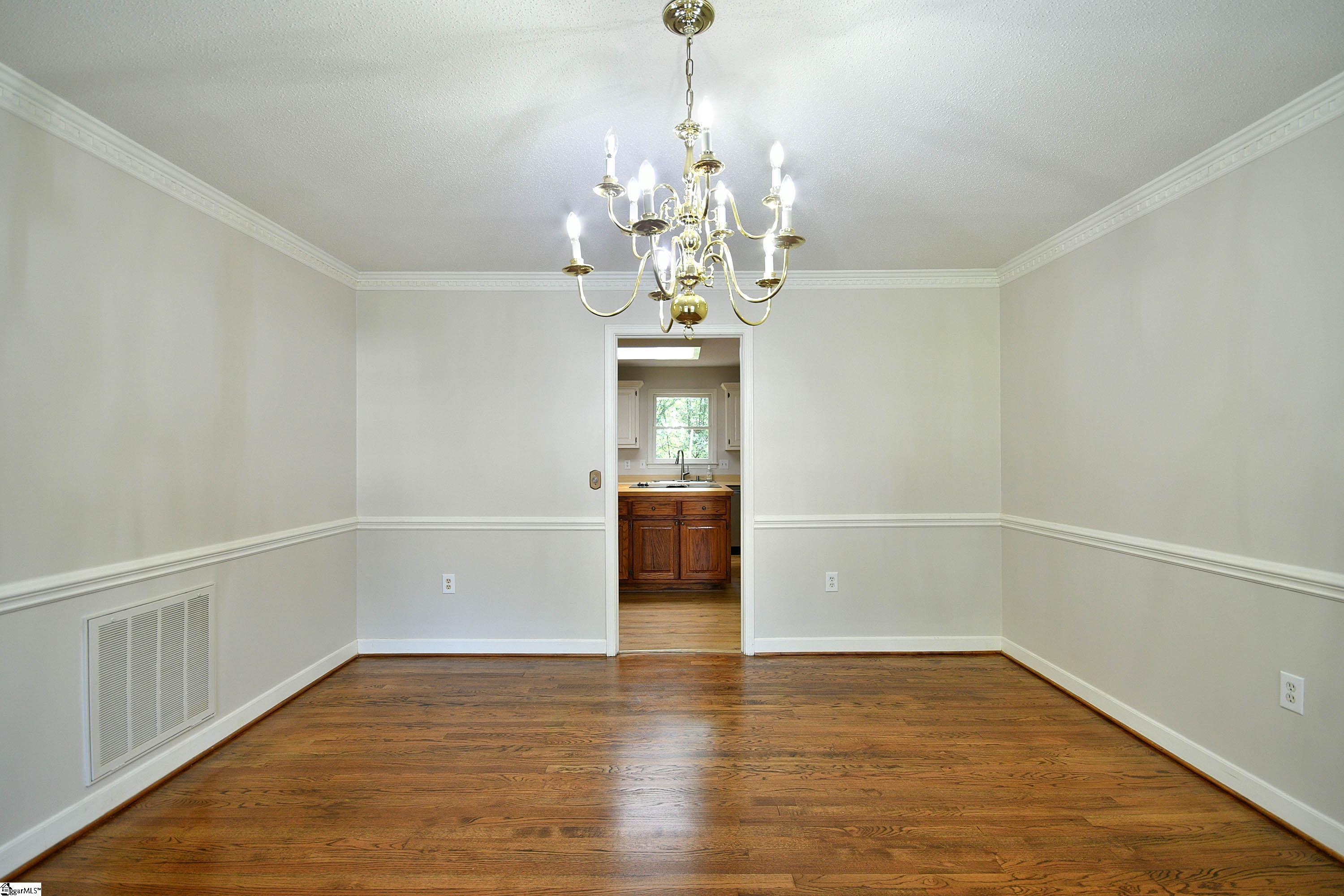 201 S Lady Slipper Lane