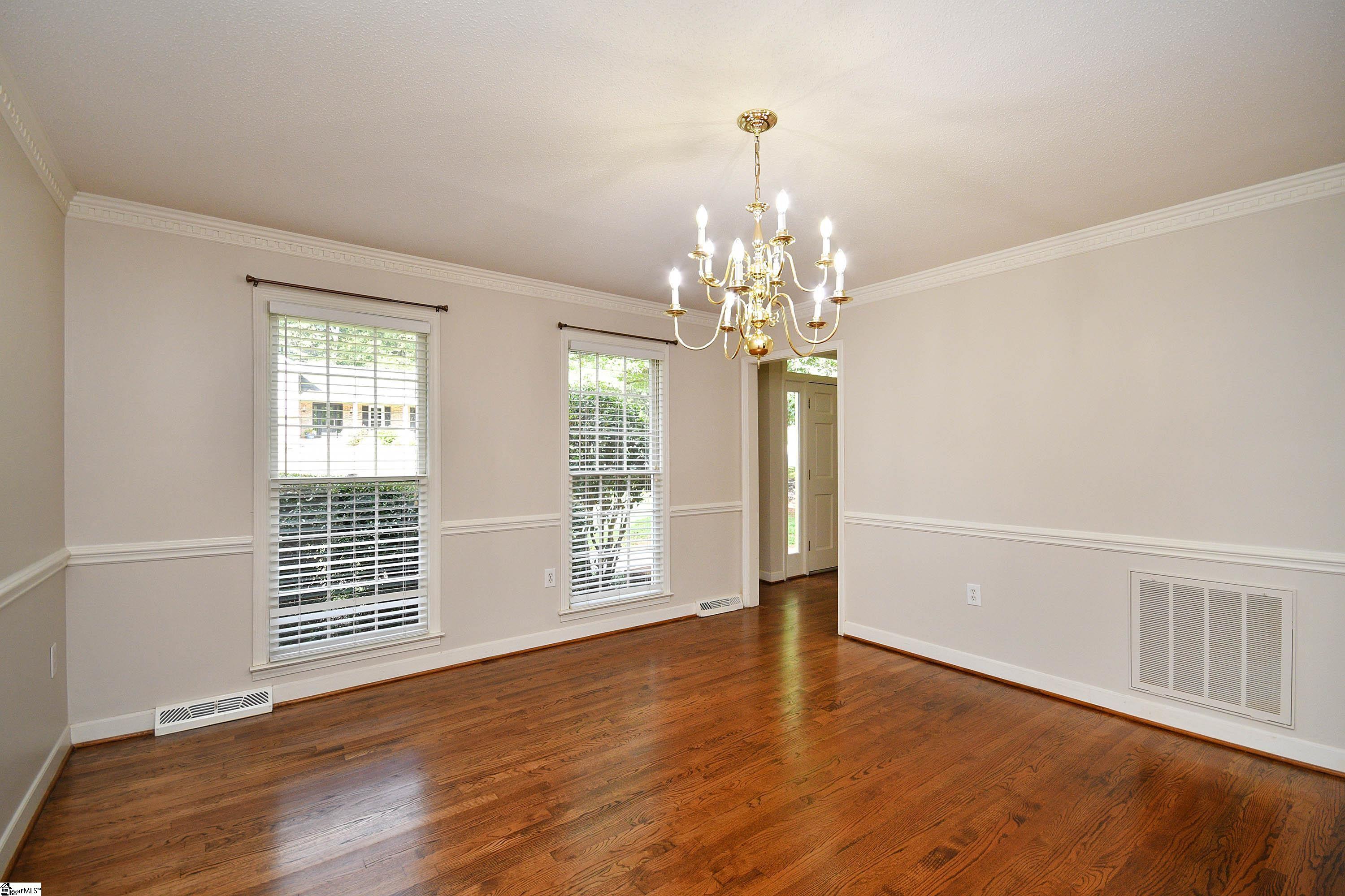 201 S Lady Slipper Lane