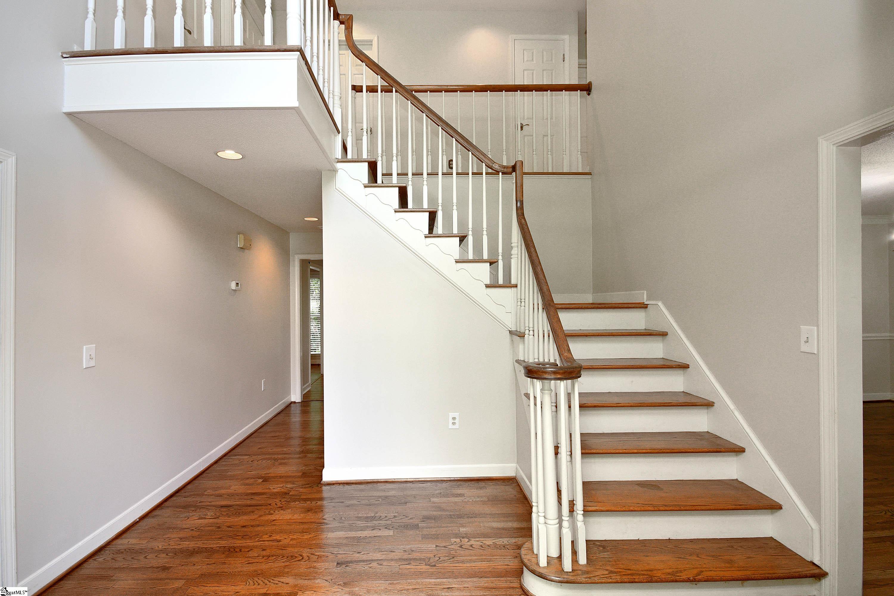 201 S Lady Slipper Lane