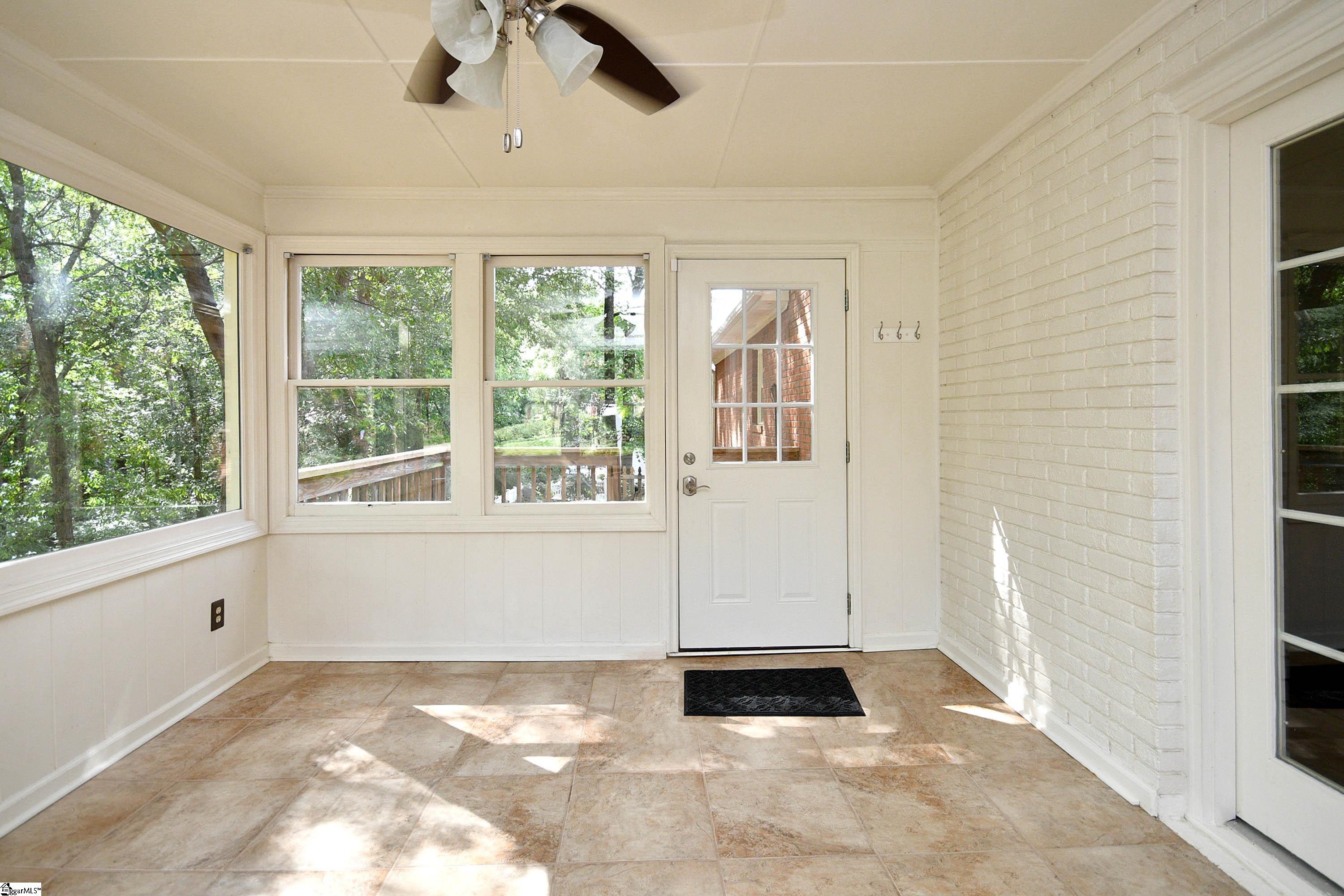 201 S Lady Slipper Lane