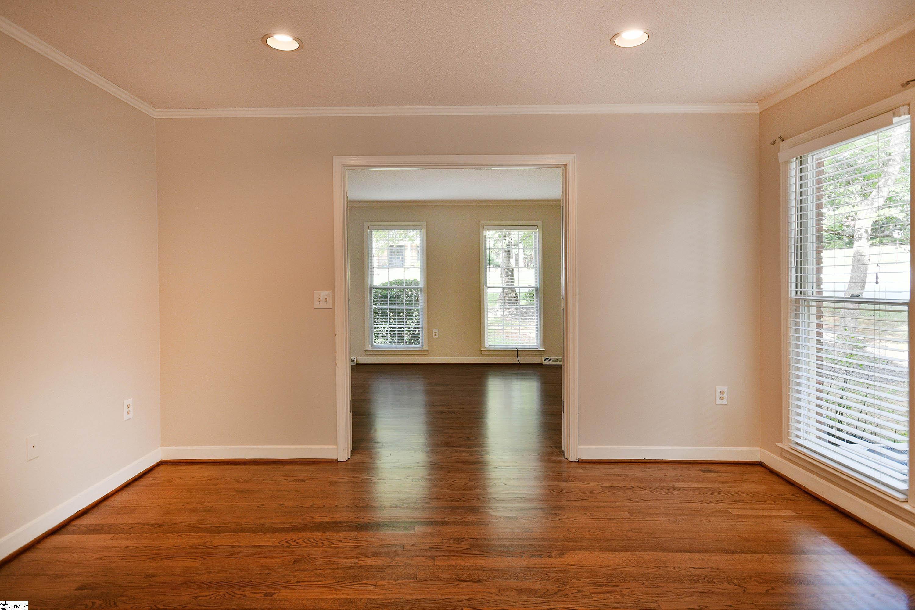 201 S Lady Slipper Lane