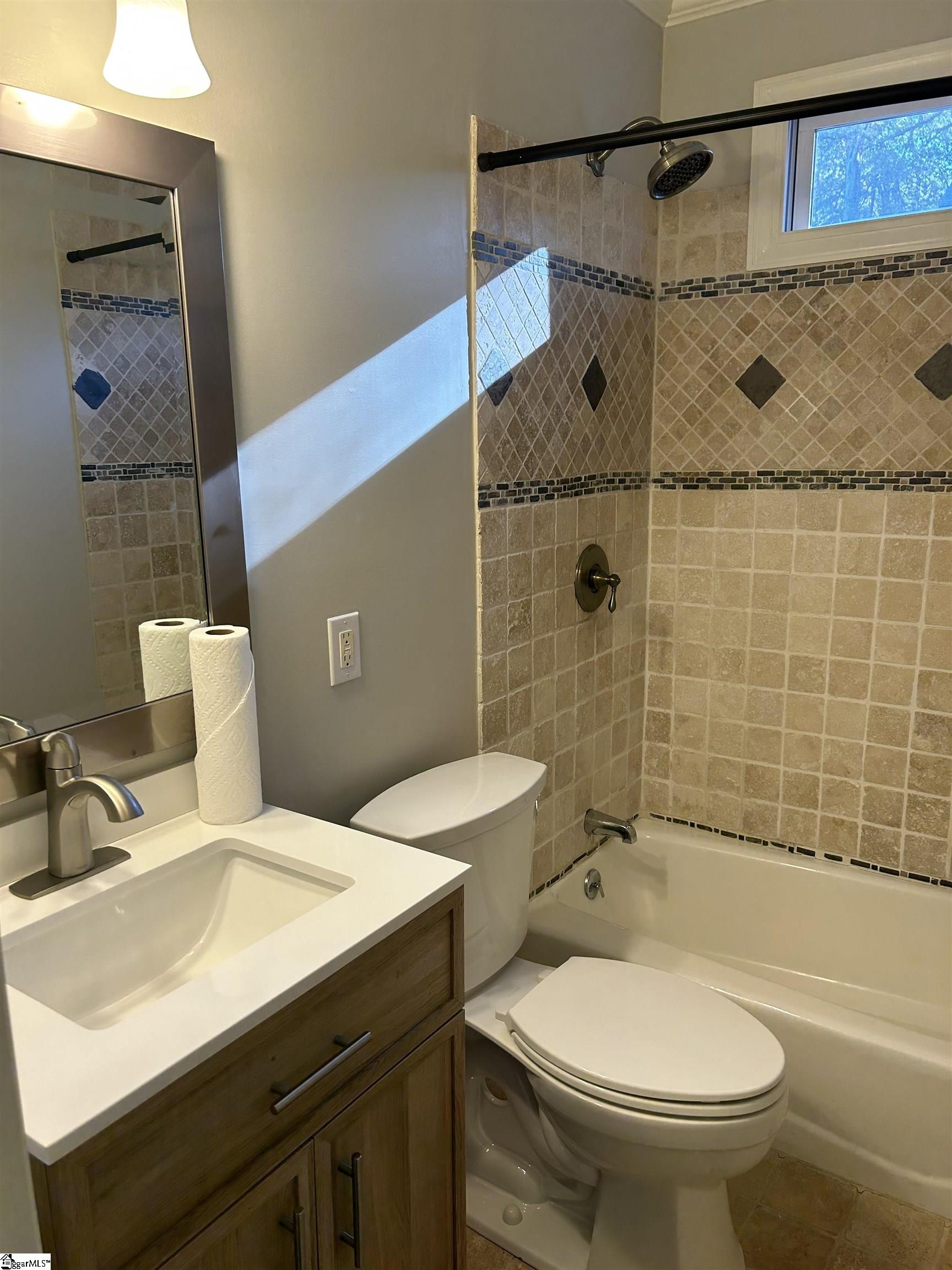 106 Long Hill Street