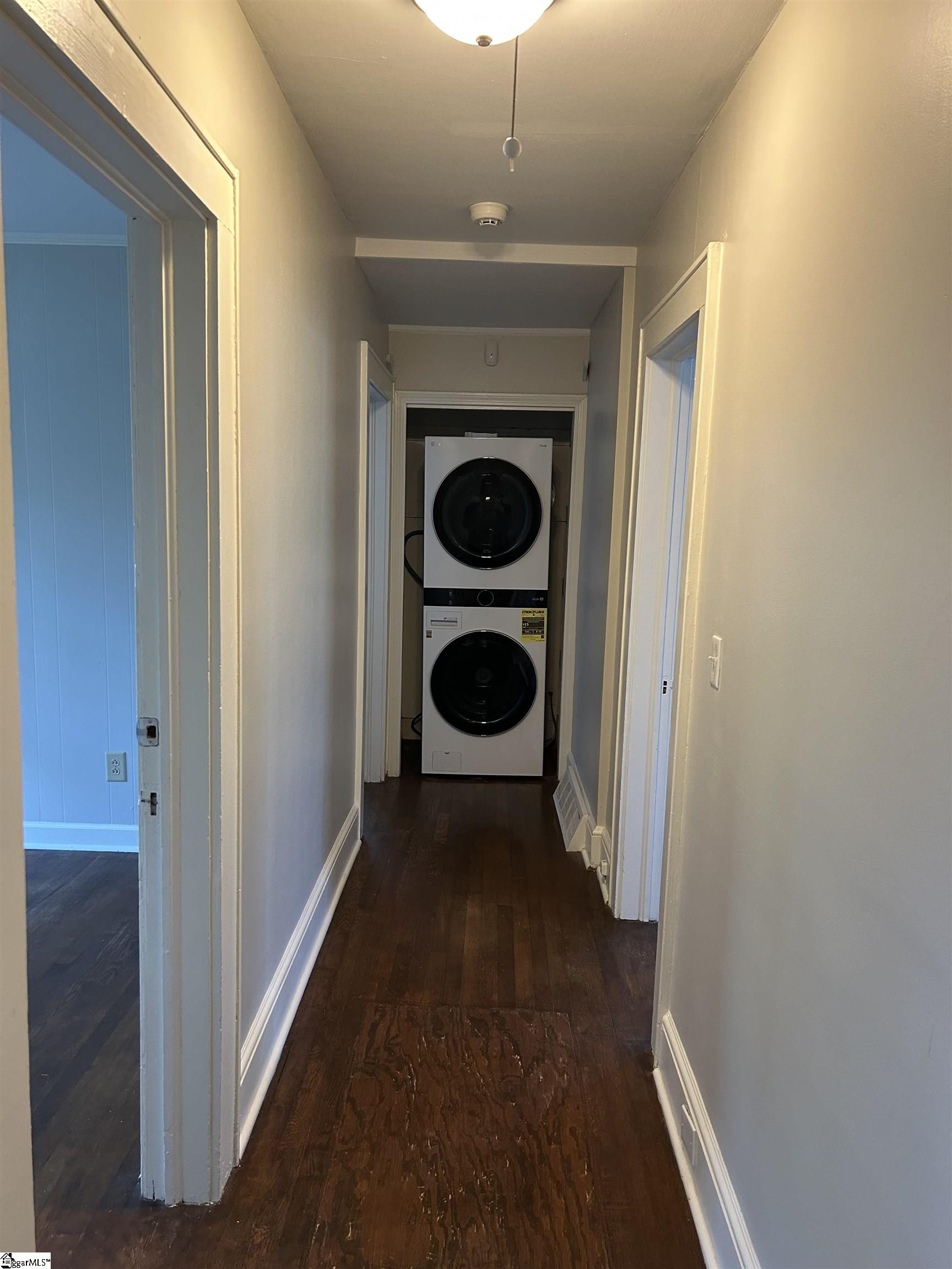 106 Long Hill Street