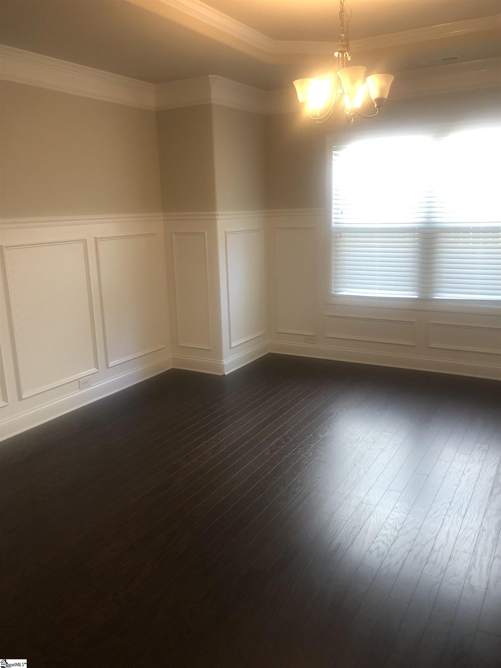 215 Peters Glenn Court