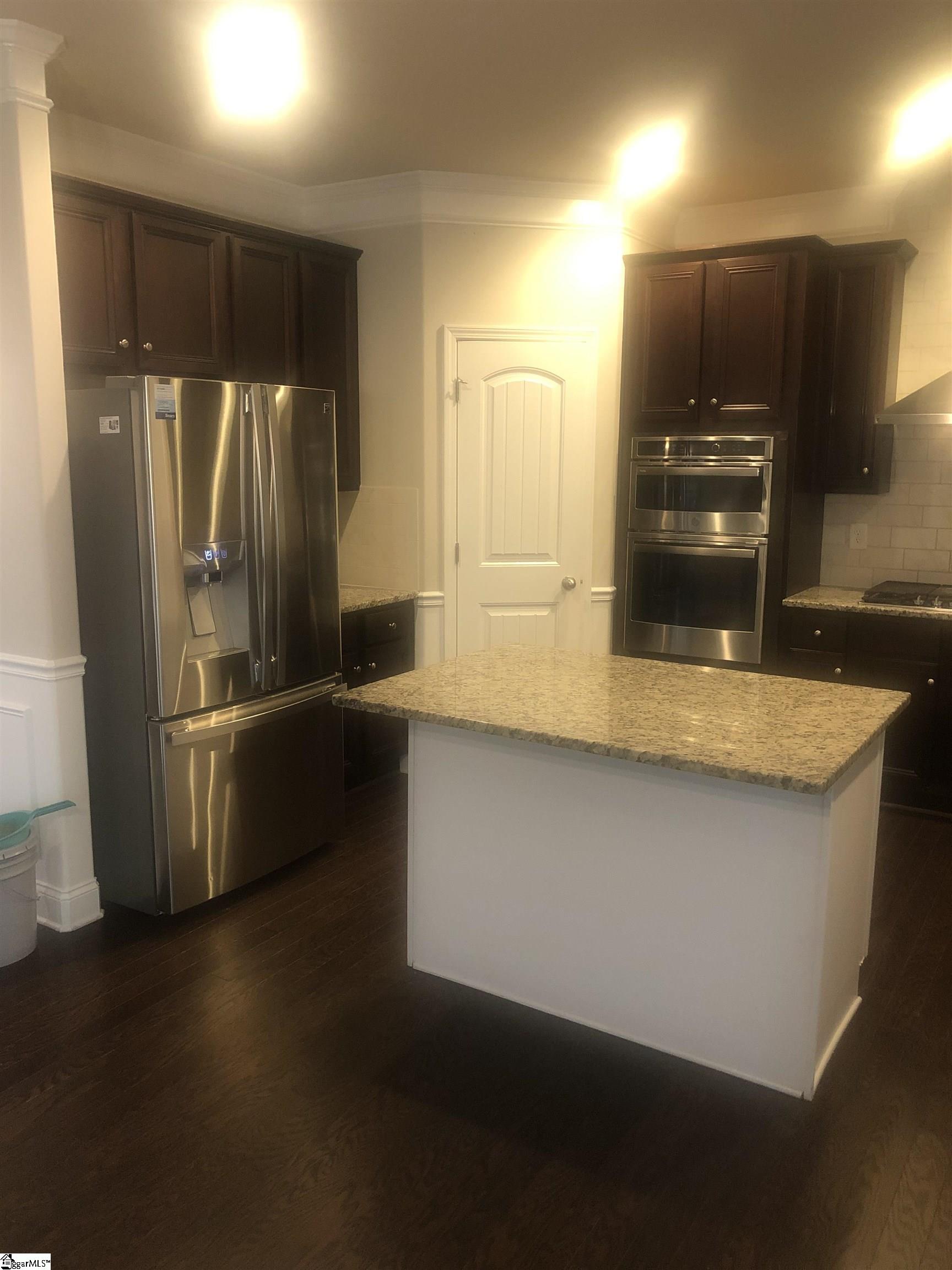 215 Peters Glenn Court