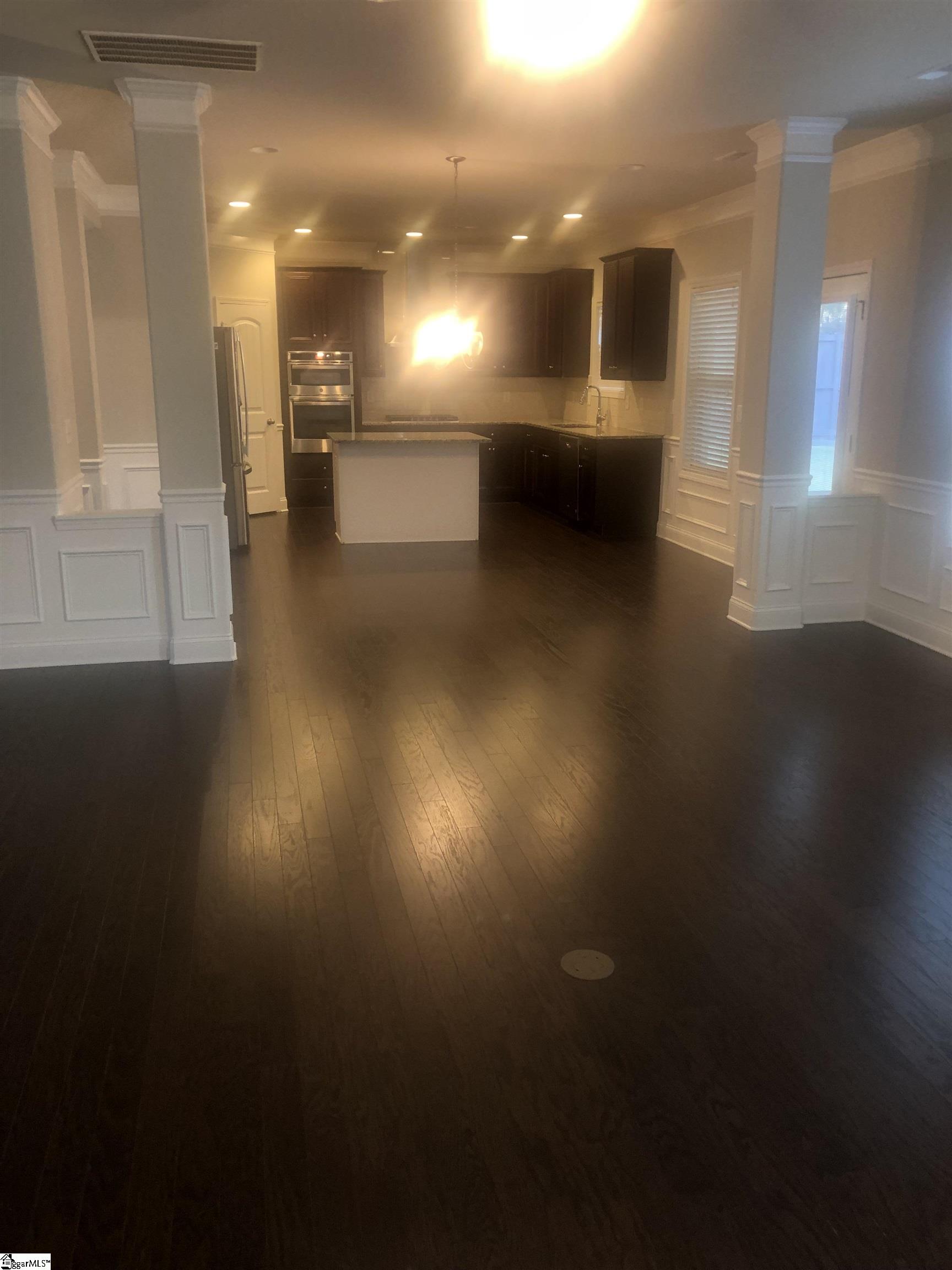 215 Peters Glenn Court