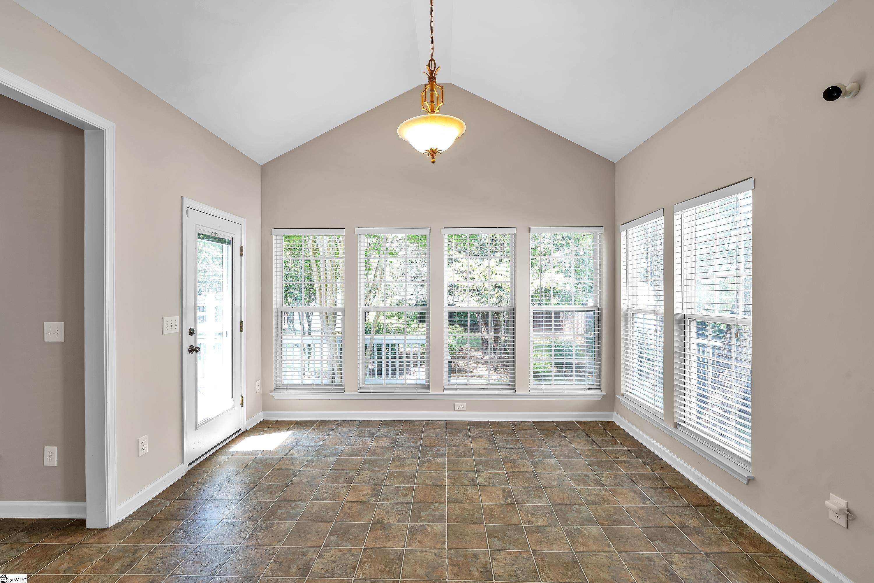 18 Meadow Rose Drive