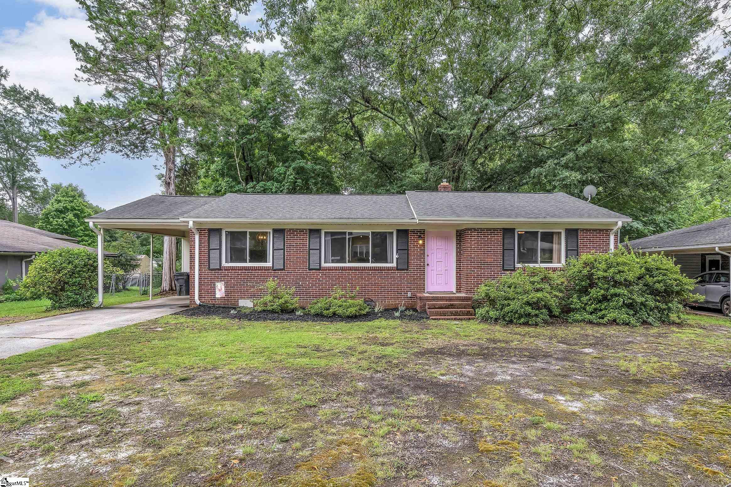 8 Forestdale Drive