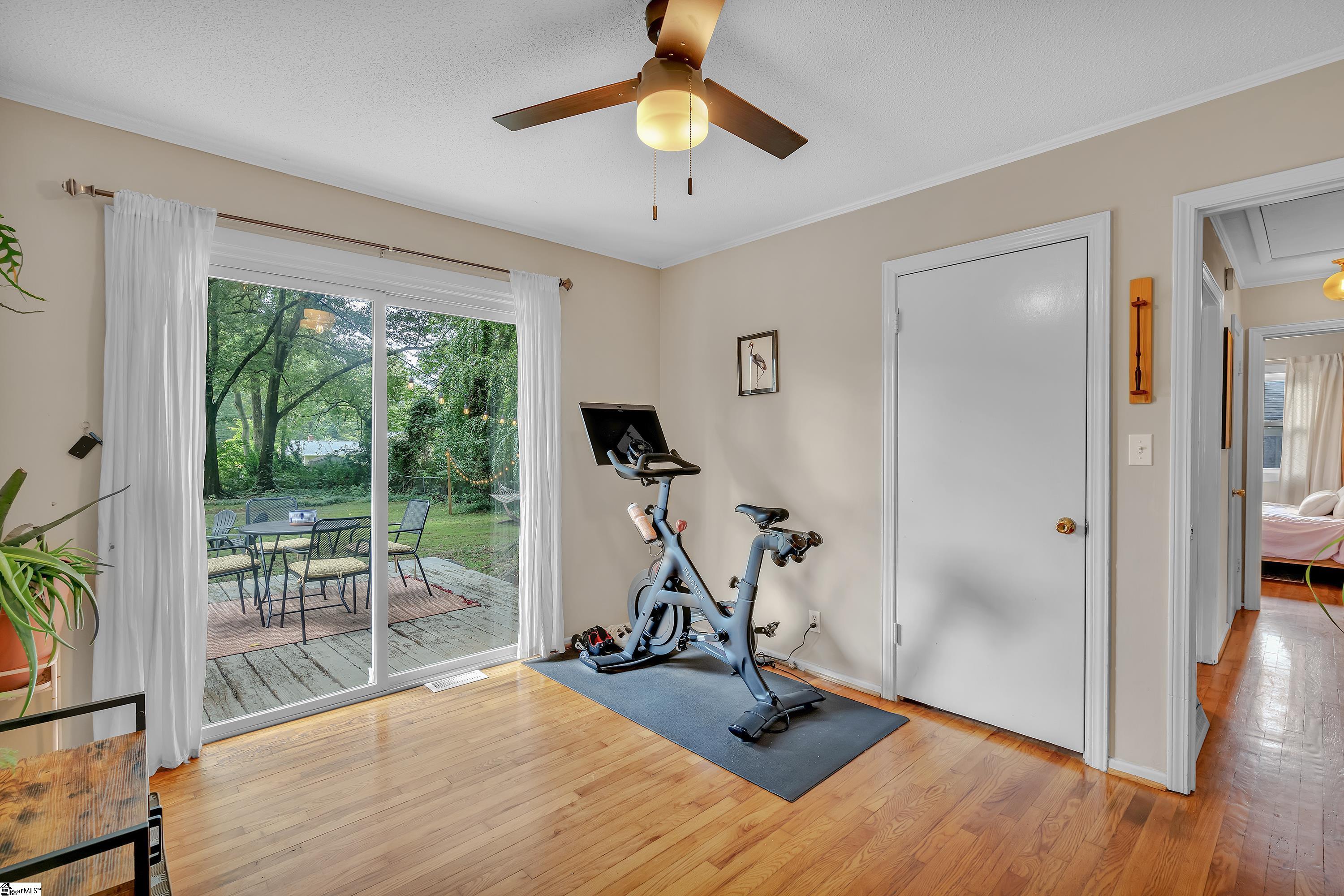 8 Forestdale Drive